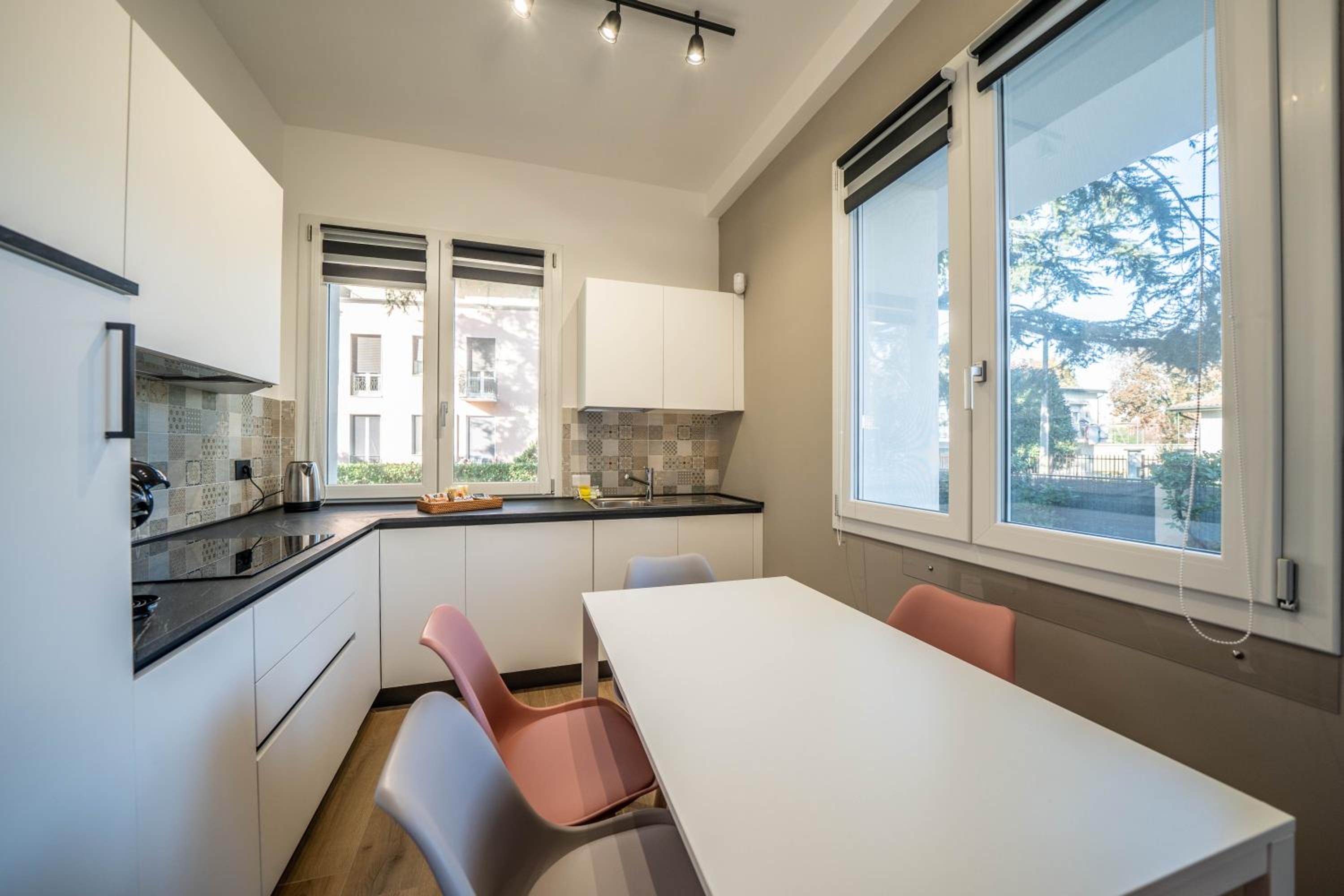 Green Apartments & Parking,Vimercate