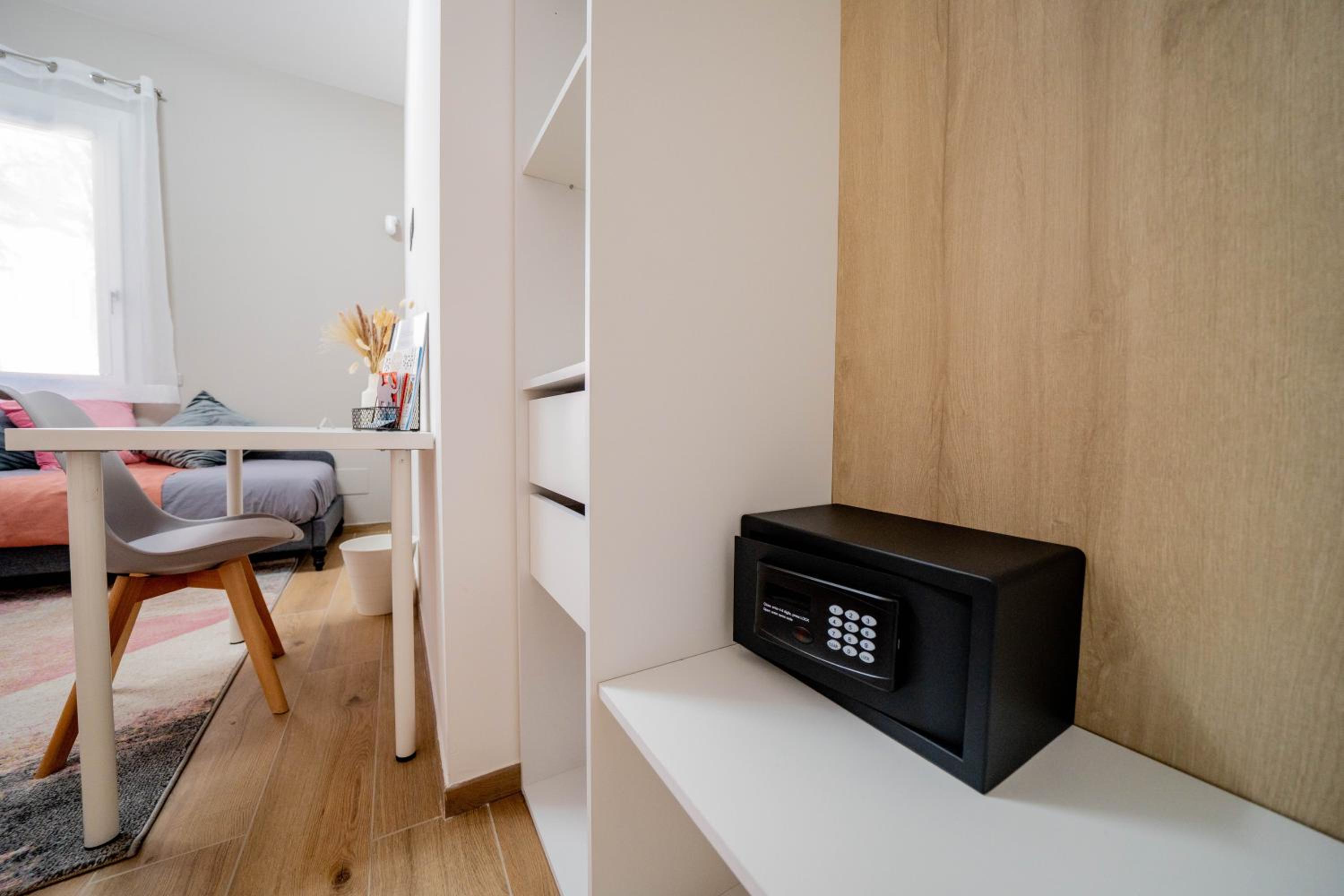 Green Apartments & Parking,Vimercate