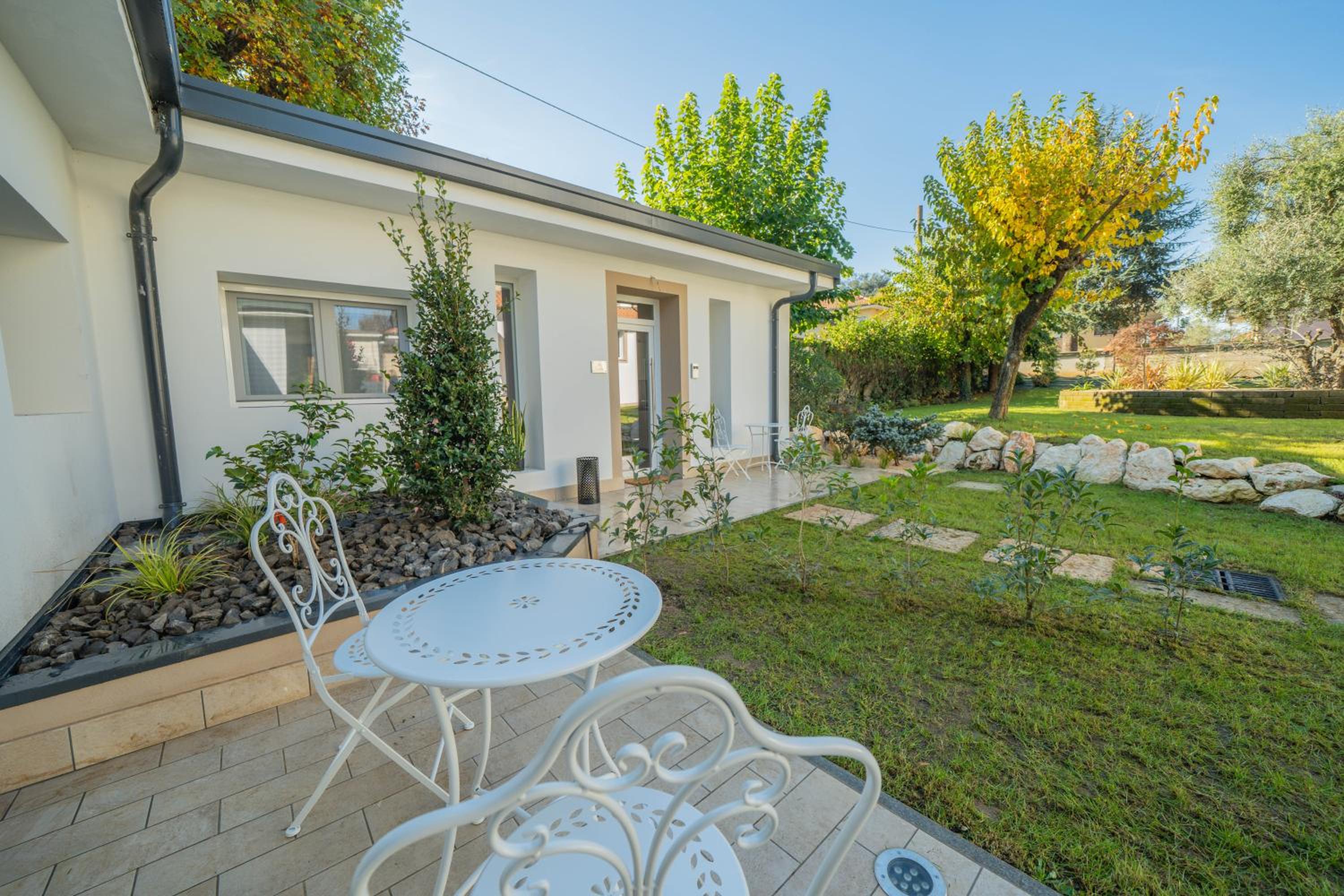 Green Apartments & Parking,Vimercate