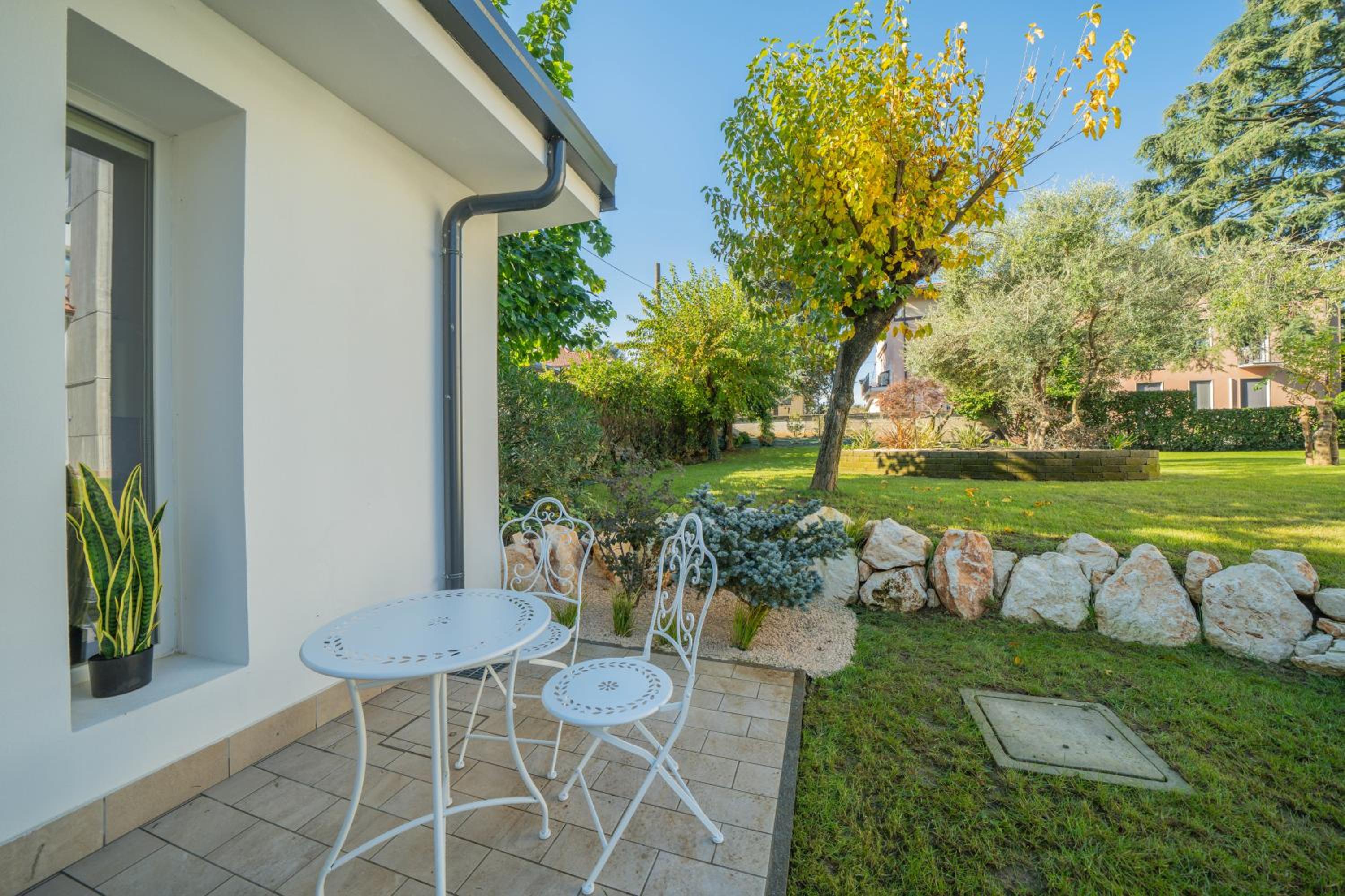 Green Apartments & Parking,Vimercate