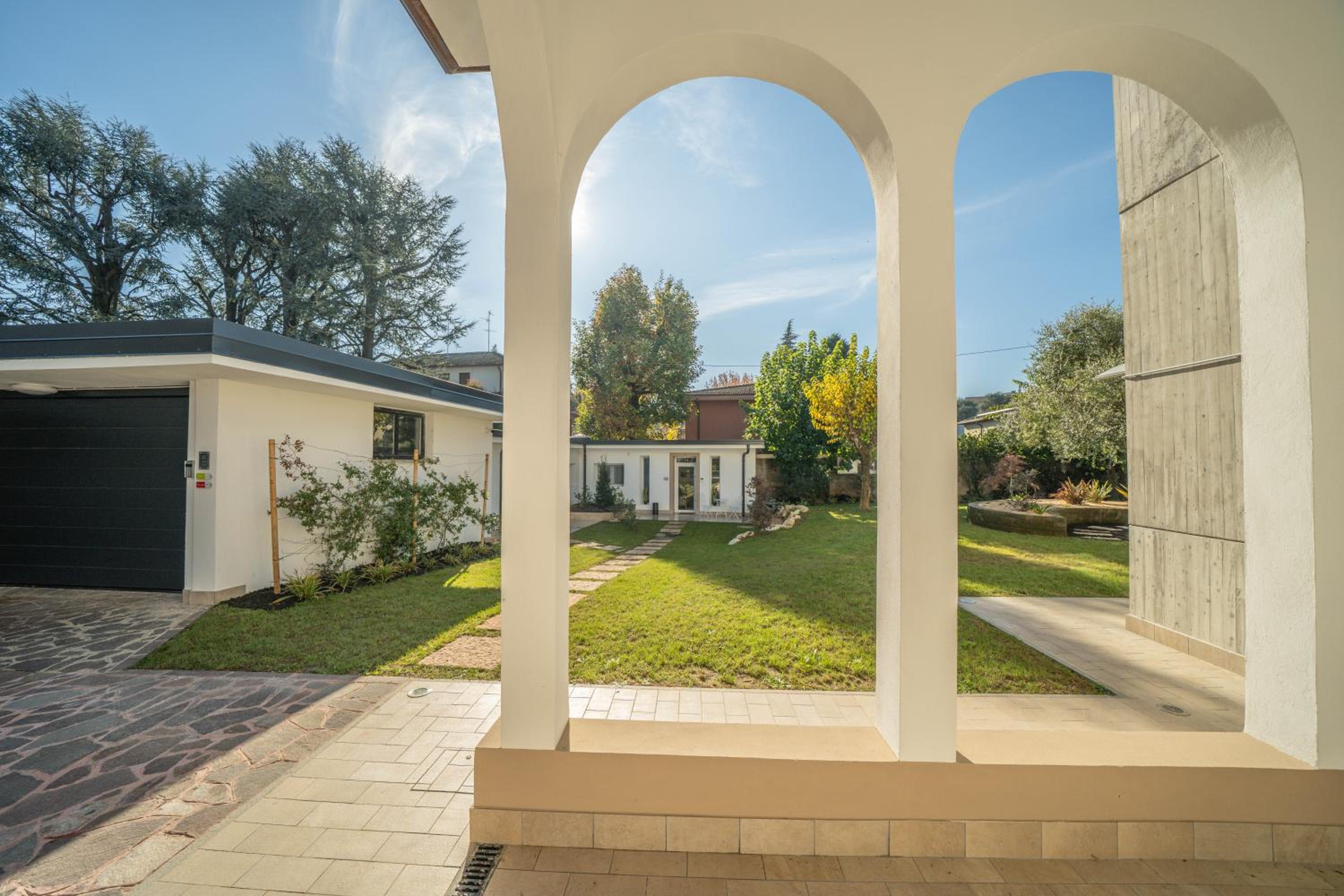 Green Apartments & Parking,Vimercate