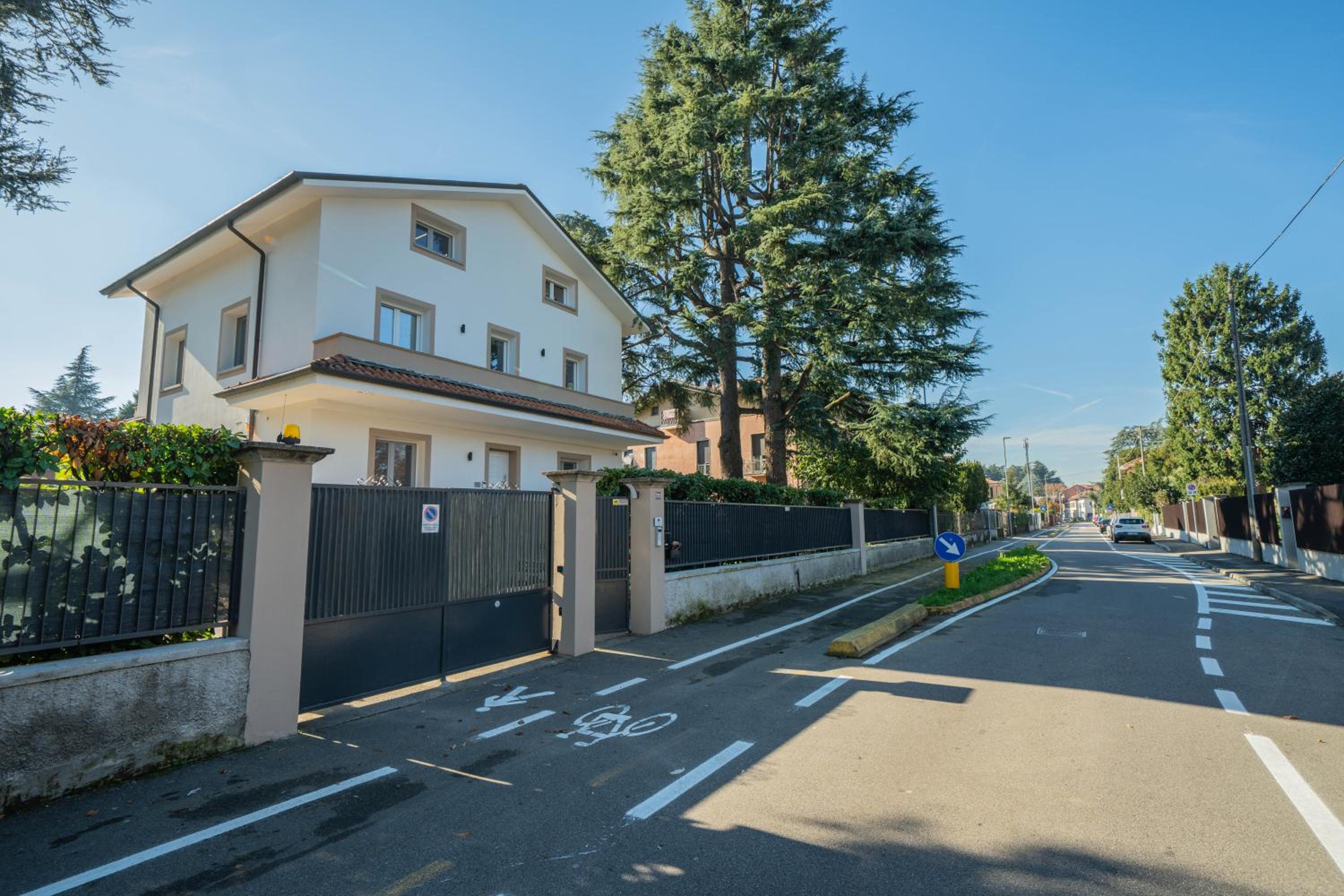 Green Apartments & Parking,Vimercate