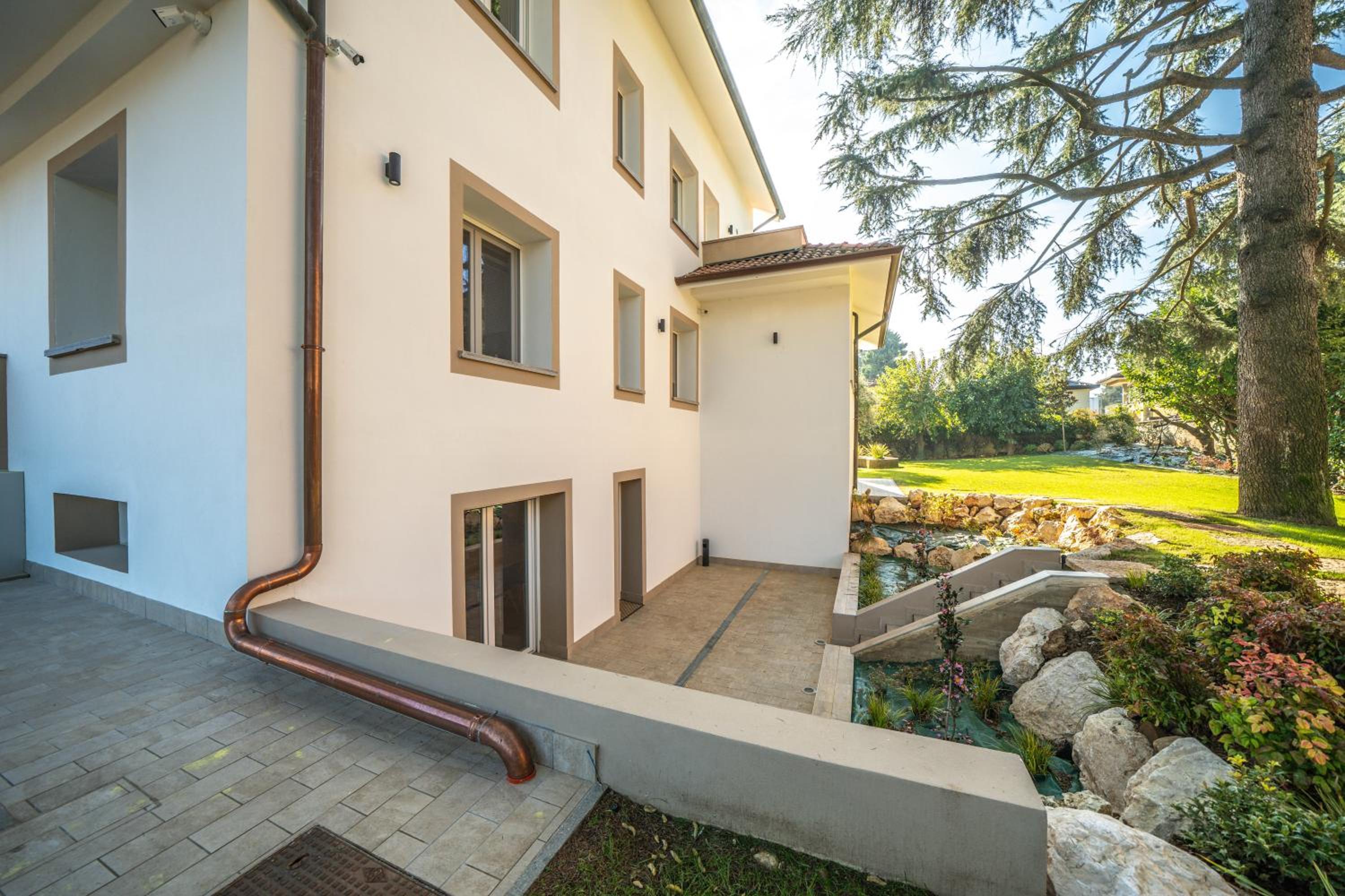 Green Apartments & Parking,Vimercate