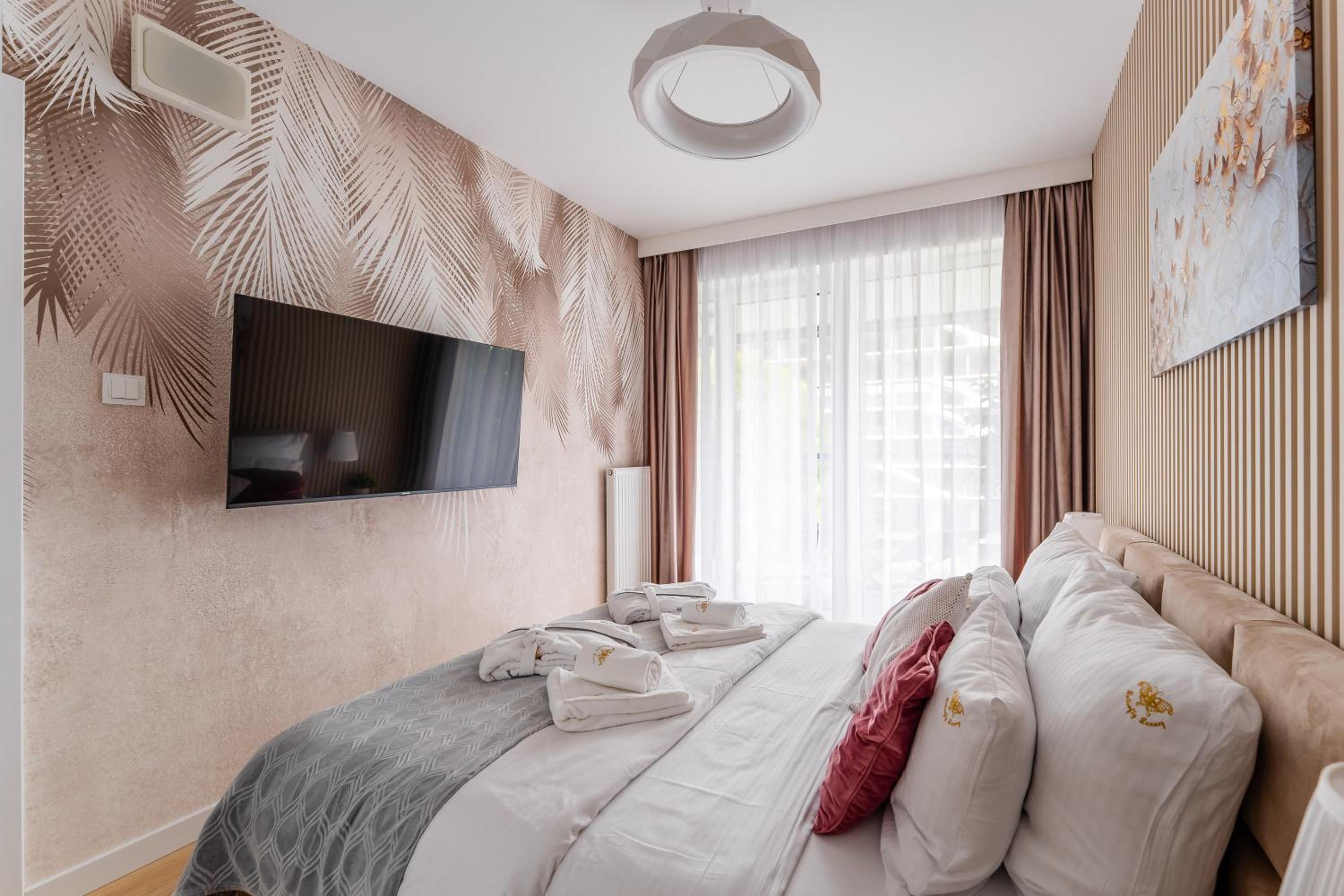 Butterfly Luxury - basen, wellness , klimatyzacja, parking 350m od morza