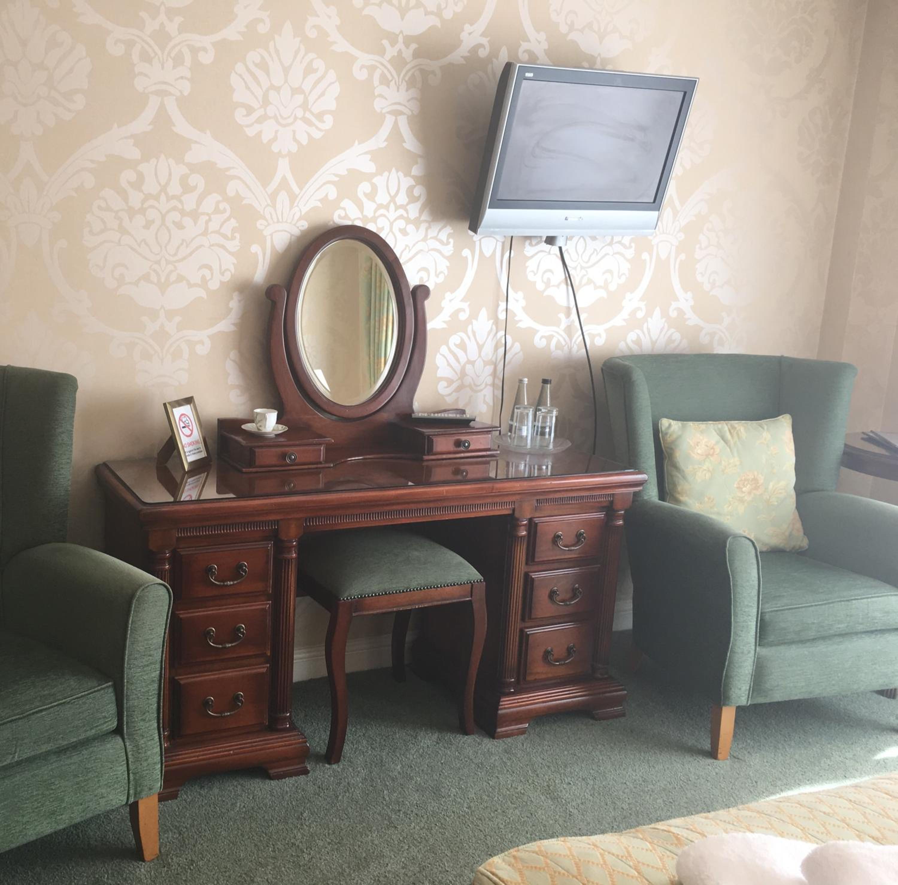 Dunsley Hall Country House Hotel