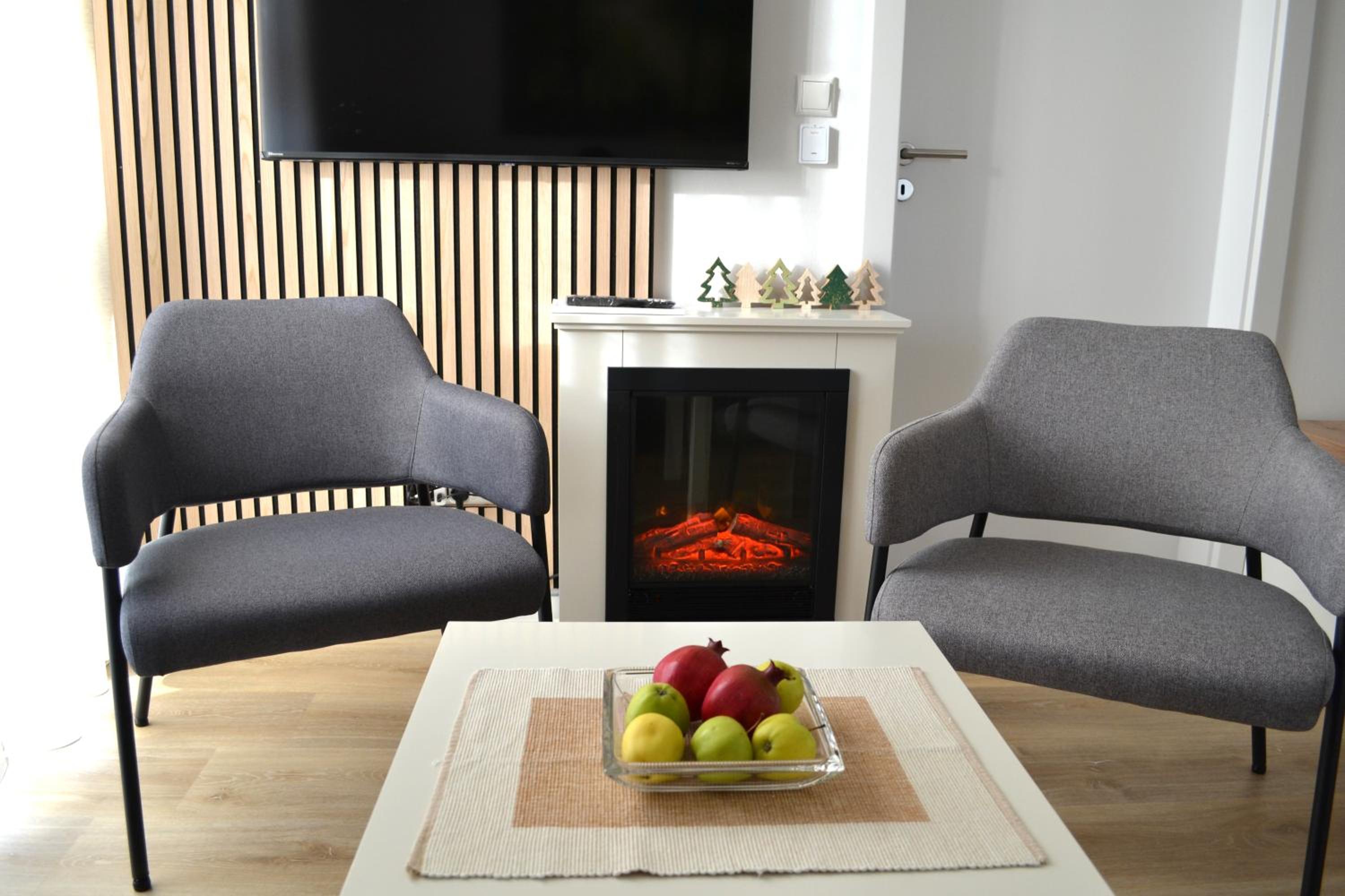 KomfortPlus - modernes Wohlfühl-Apartment mit Balkon & Parkplatz