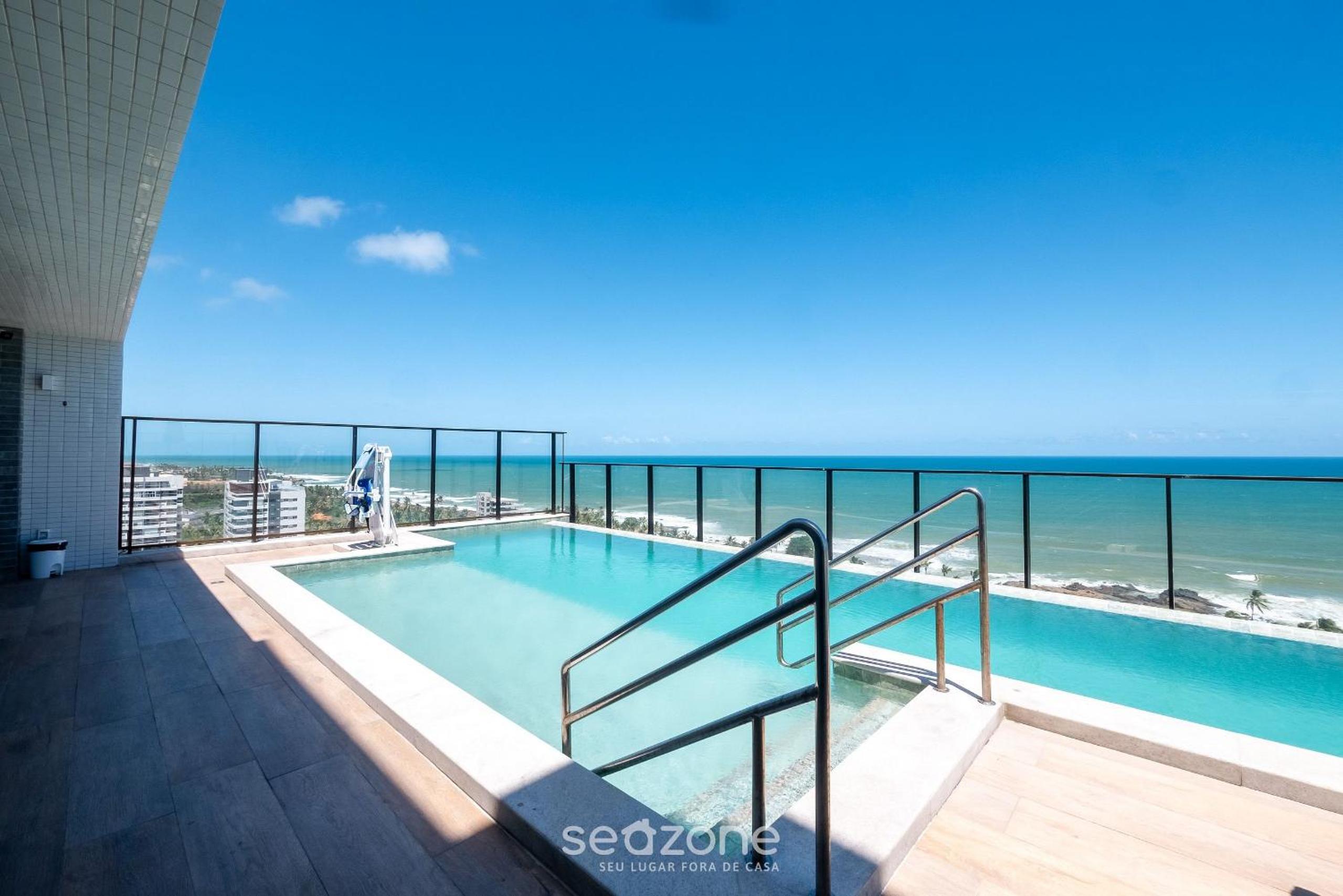 Stay just steps from Itapuã beach, with pool and gym - RGF