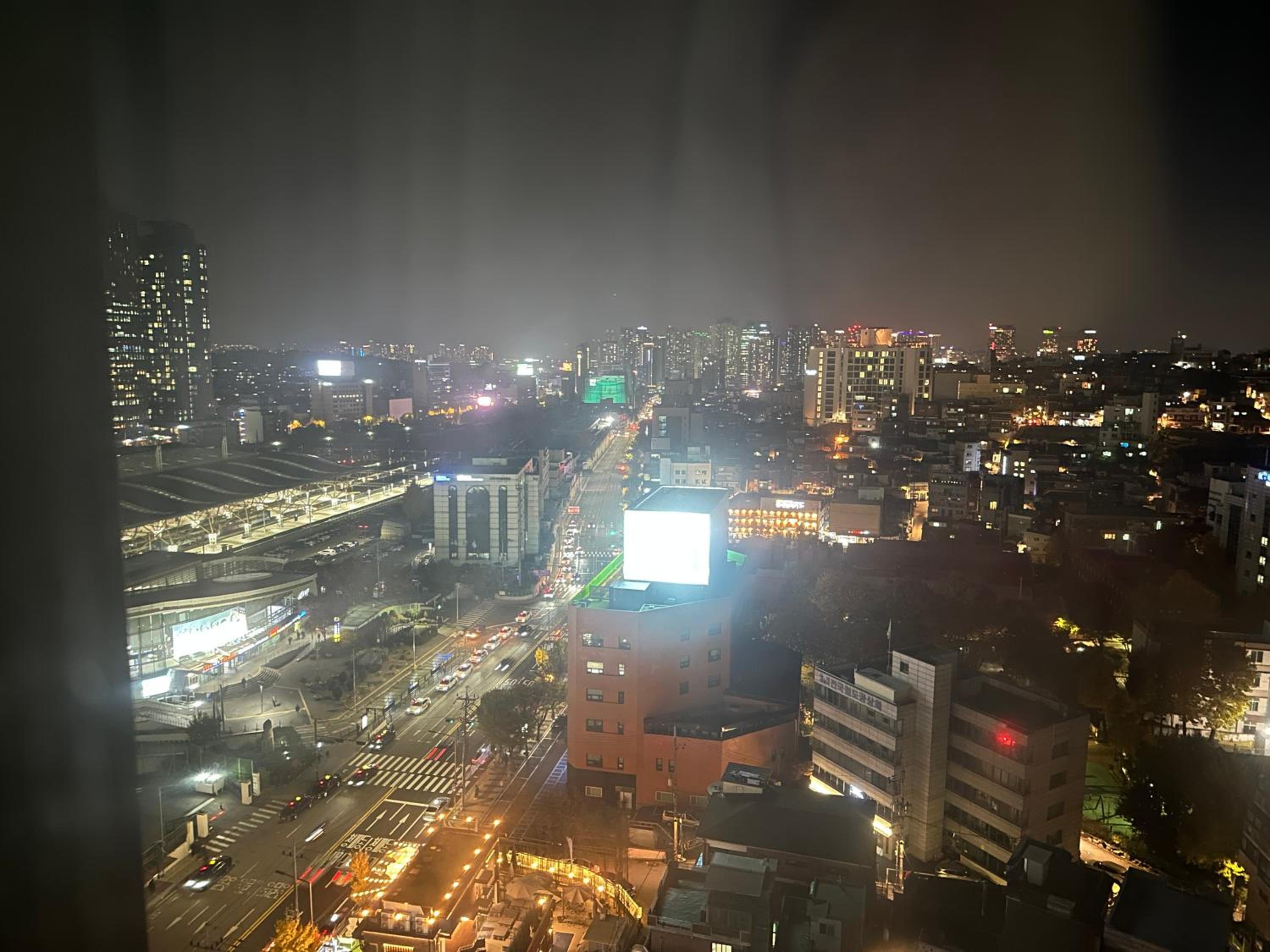 Central Seoul loft apartment