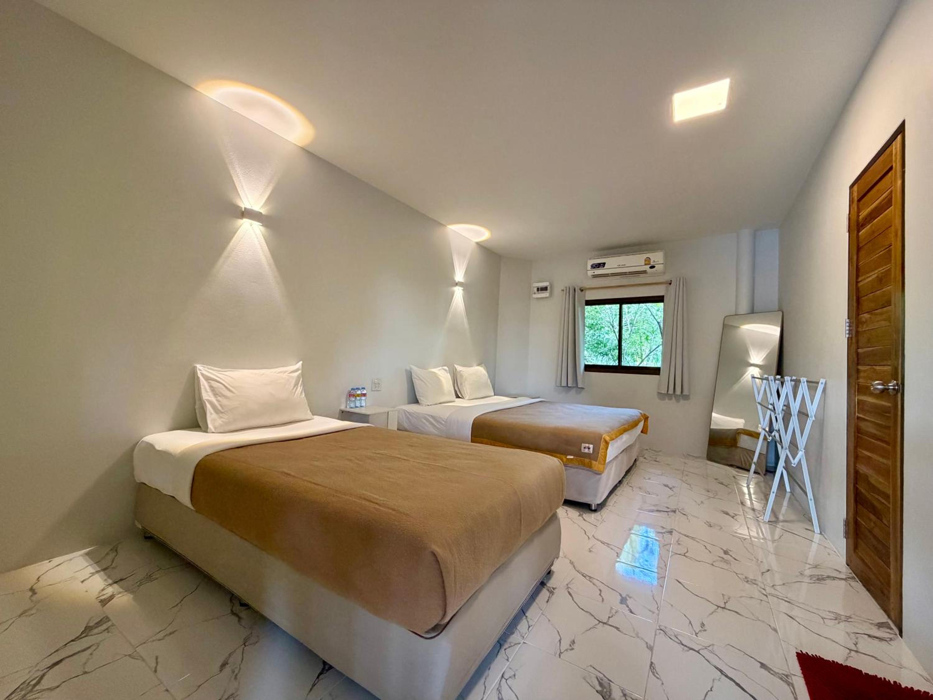Orchard House Resort