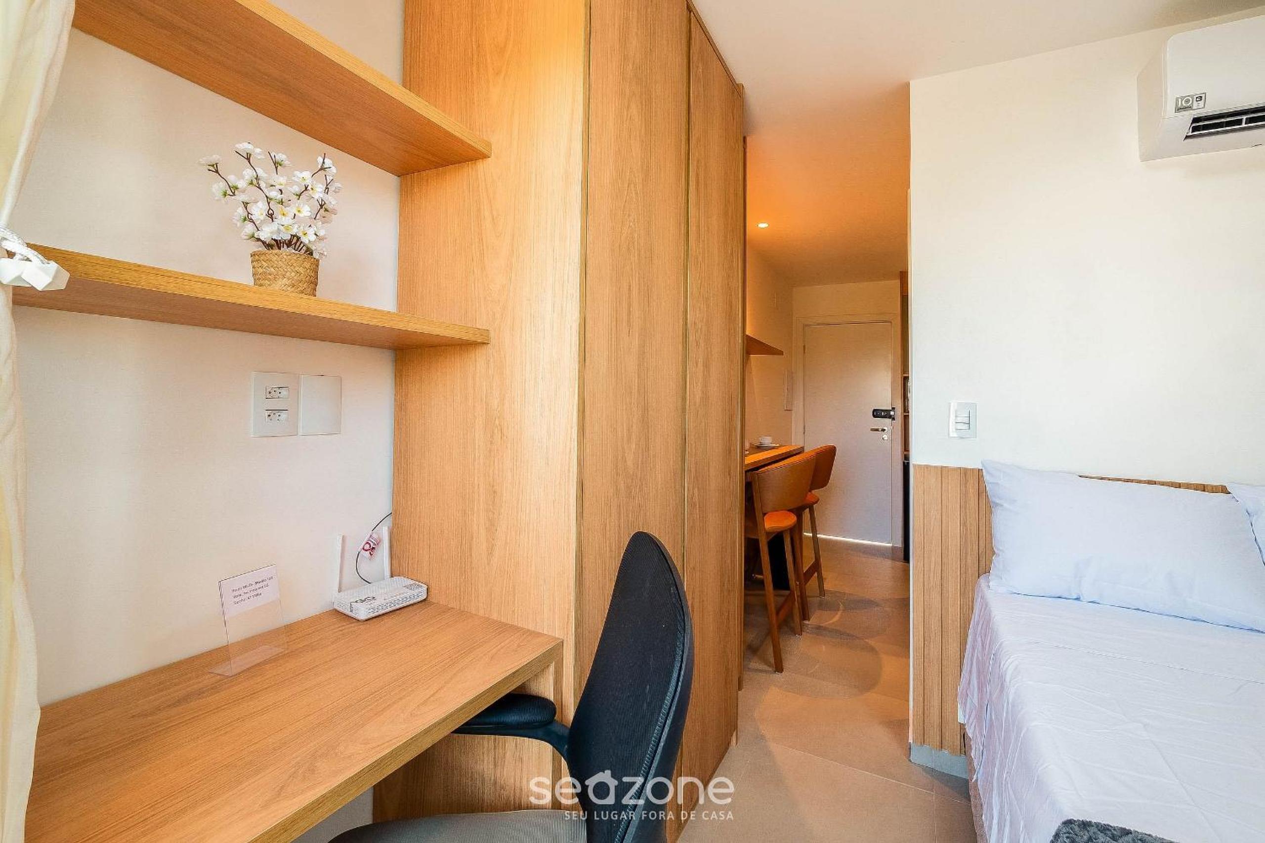 Fully equipped apartments in a building with a pool and gym, 280m from the beach - CLFs