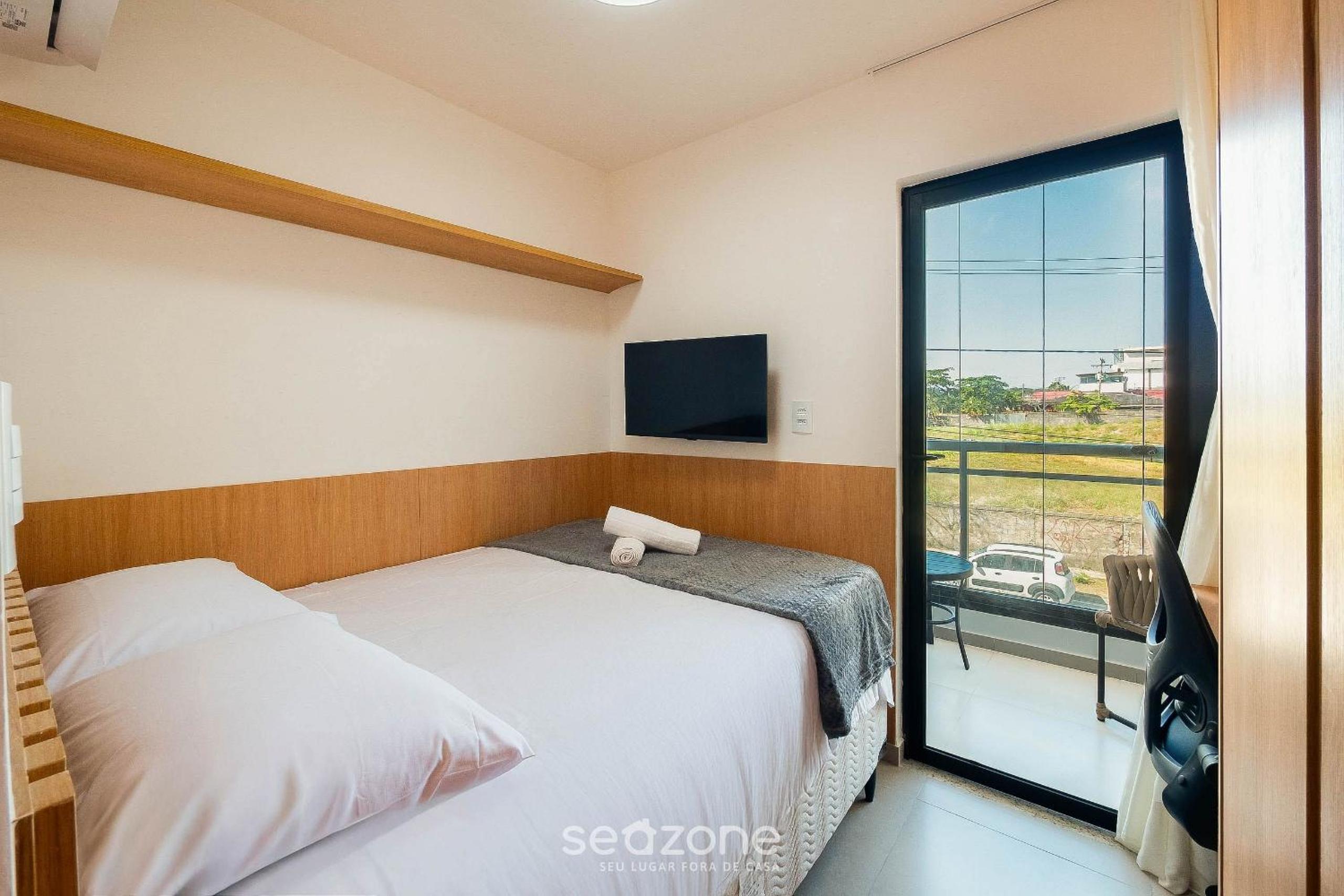 Fully equipped apartments in a building with a pool and gym, 280m from the beach - CLFs