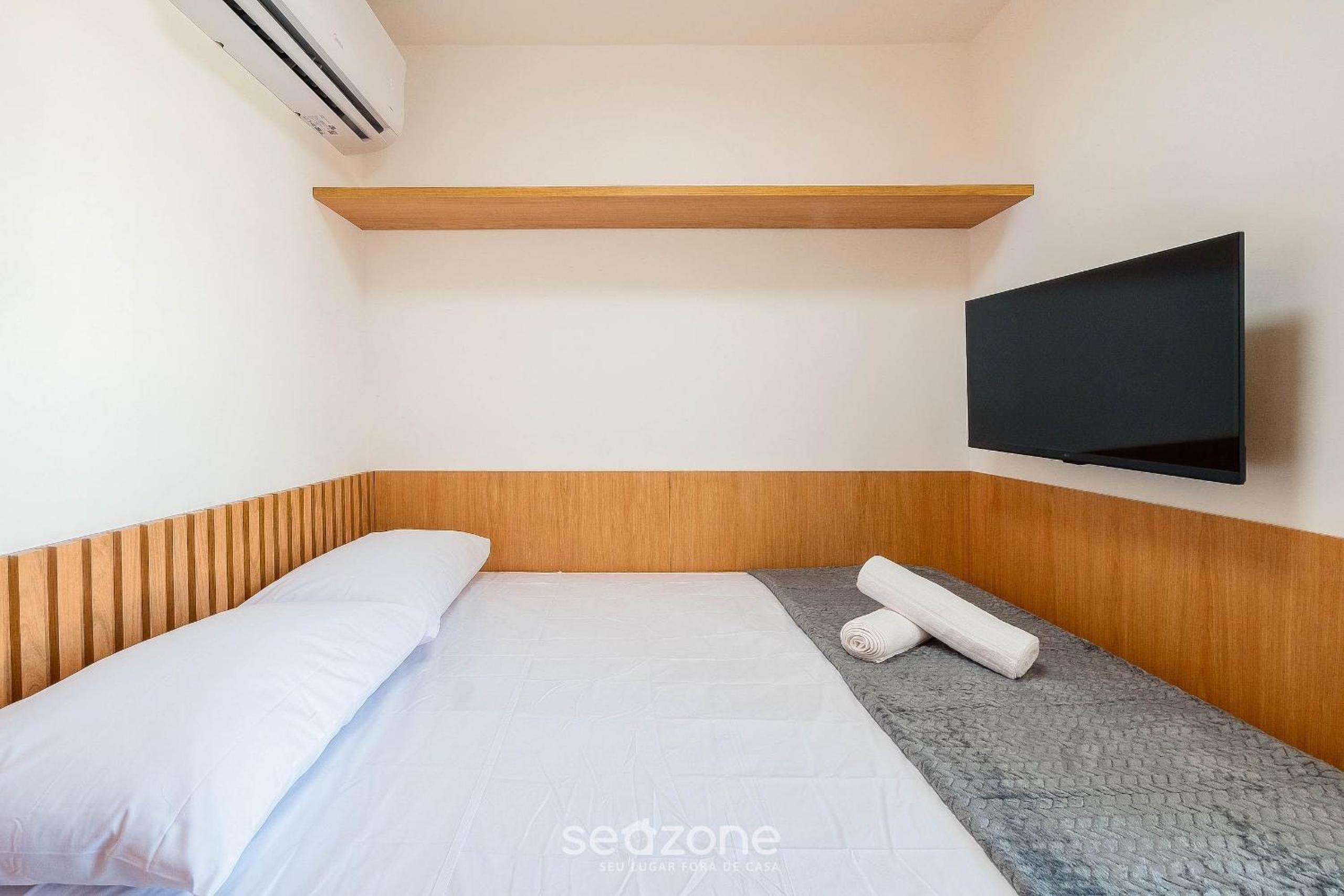 Fully equipped apartments in a building with a pool and gym, 280m from the beach - CLFs