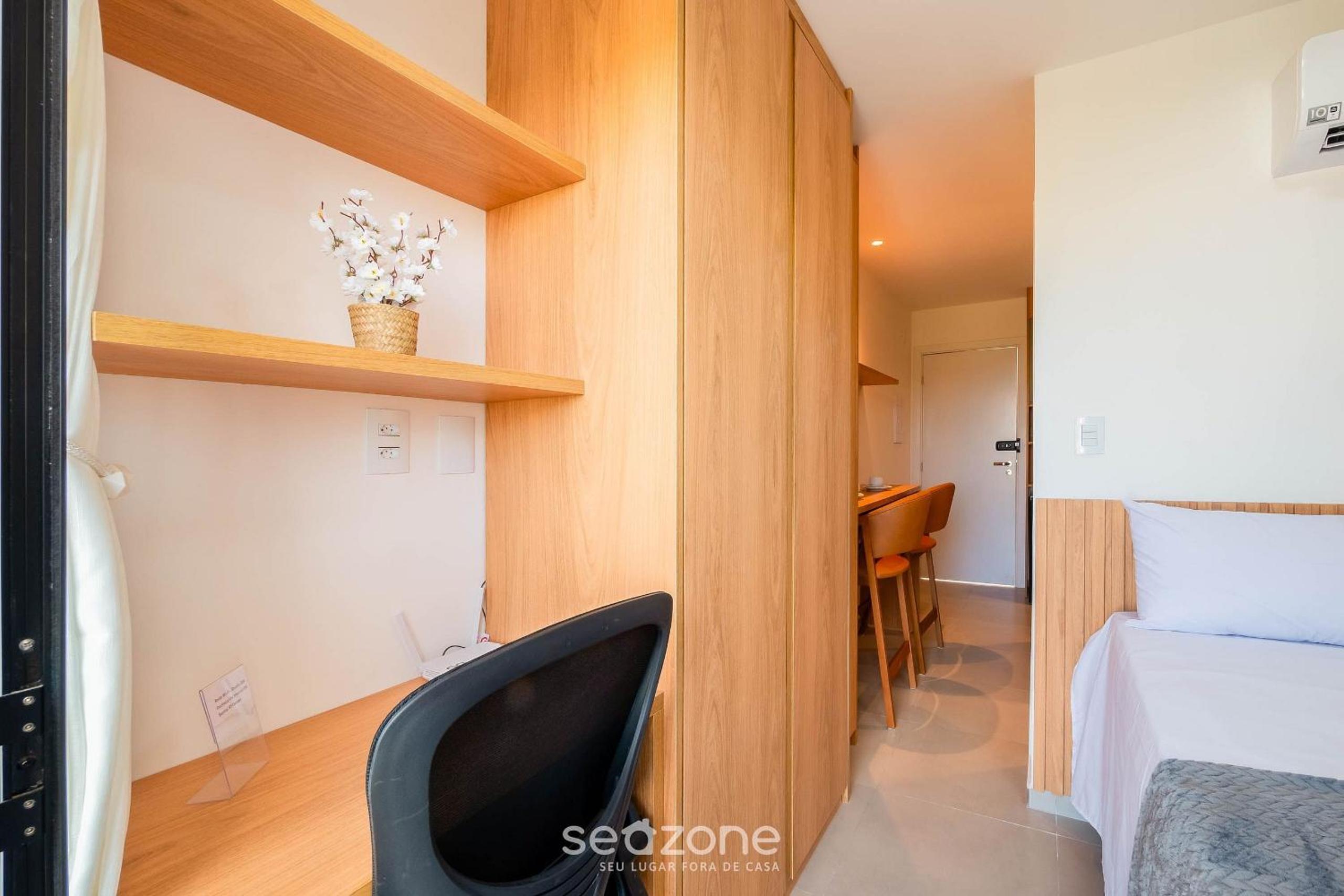 Fully equipped apartments in a building with a pool and gym, 280m from the beach - CLFs