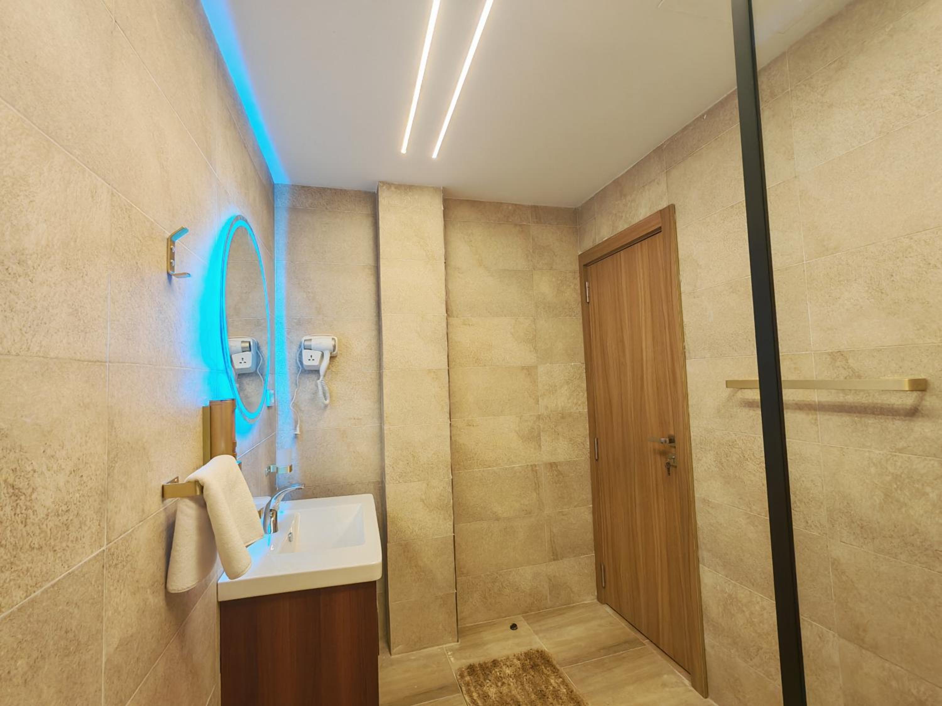 Tahrir apartments