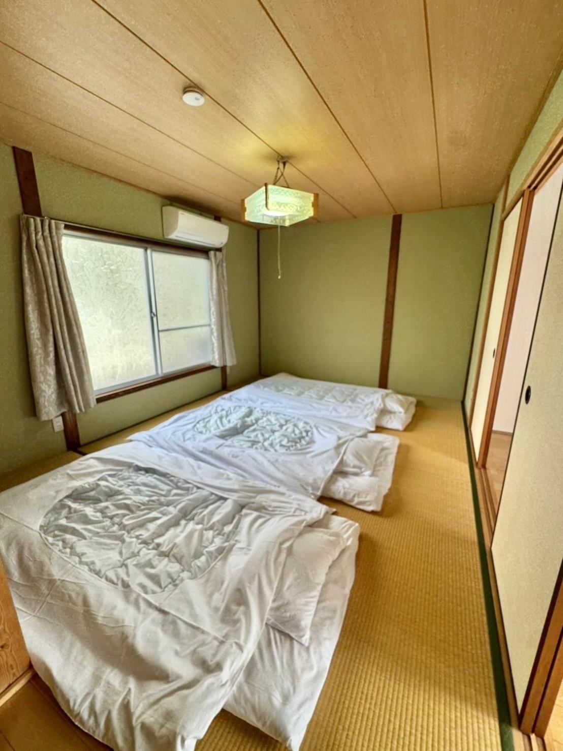 Grand Opening Sale!!! 最大5人まで-関西空港近く-JR日根野駅前-貸切一軒家 Entire House Near Kansai Airport-Max 5 people-The Palm Guest House