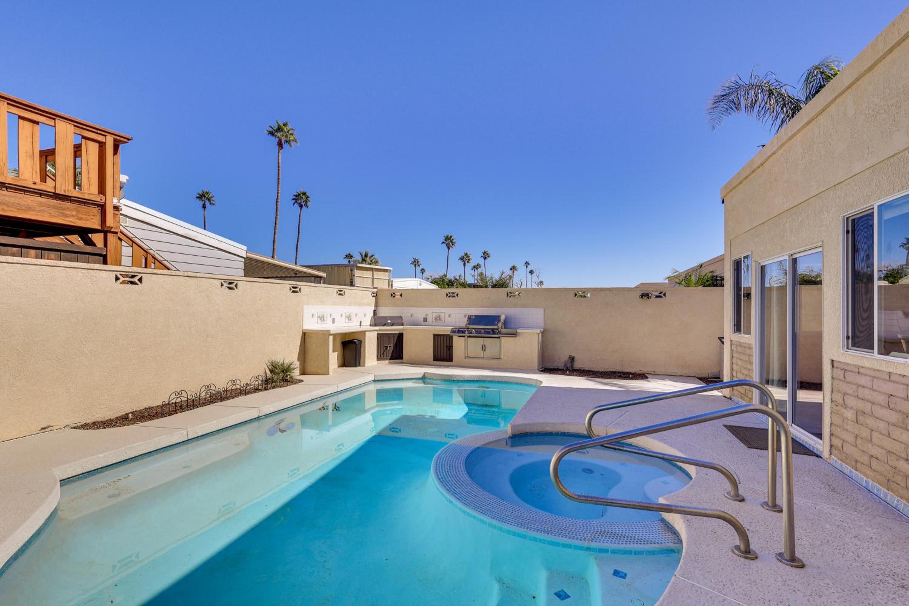 Close to Golf! Snowbird Retreat with Pool in Yuma