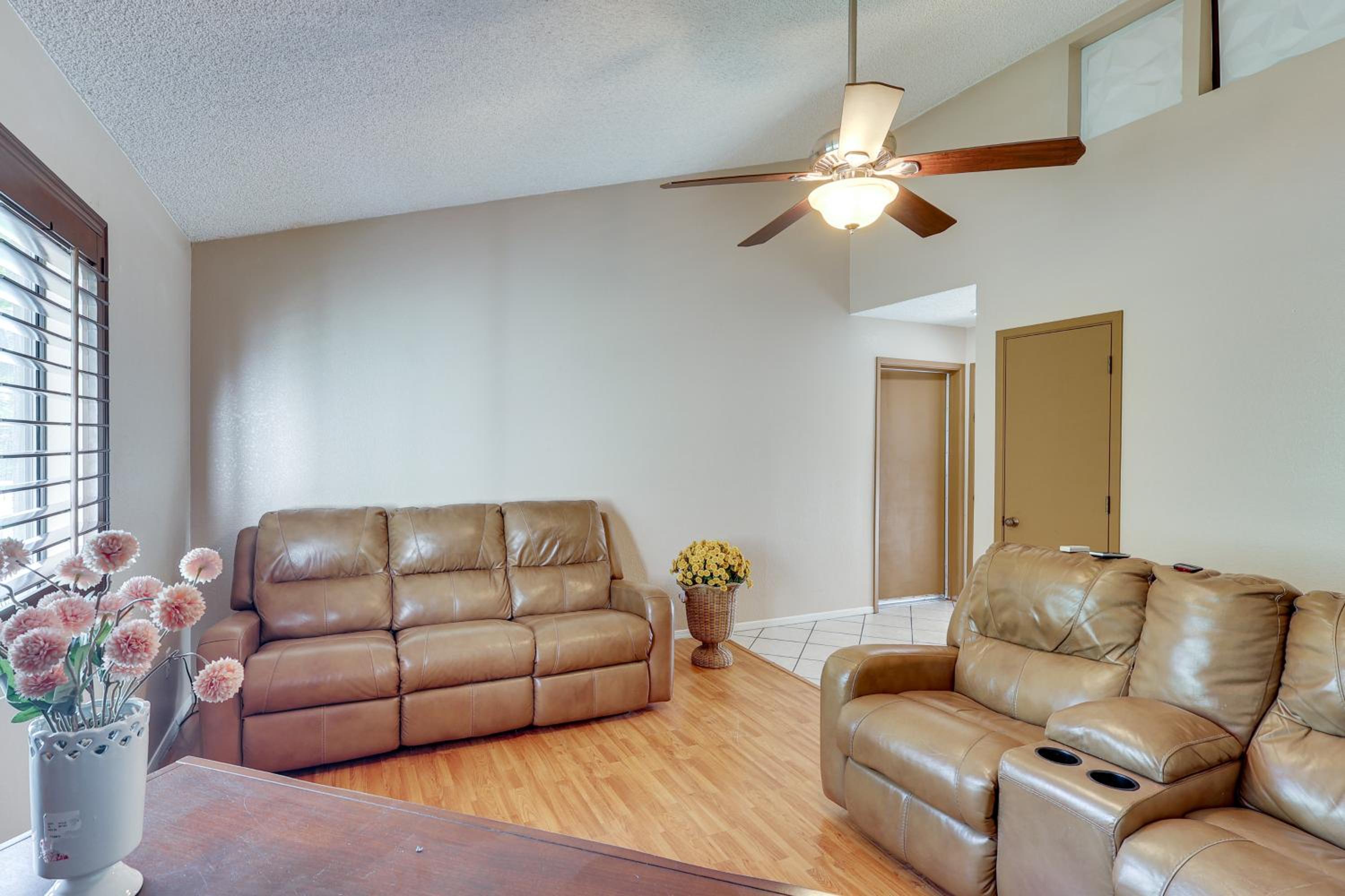 Close to Golf! Snowbird Retreat with Pool in Yuma