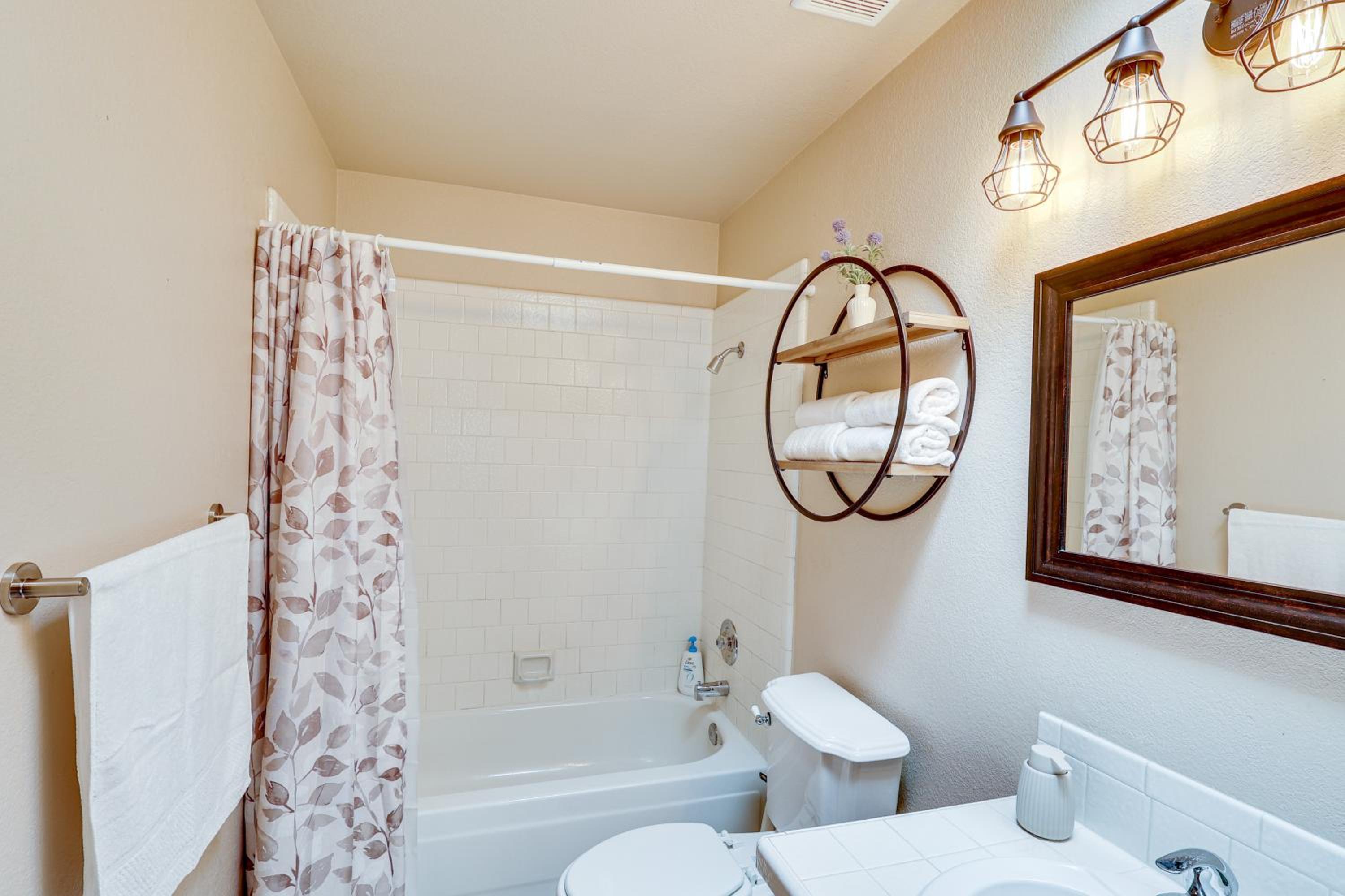 Close to Golf! Snowbird Retreat with Pool in Yuma
