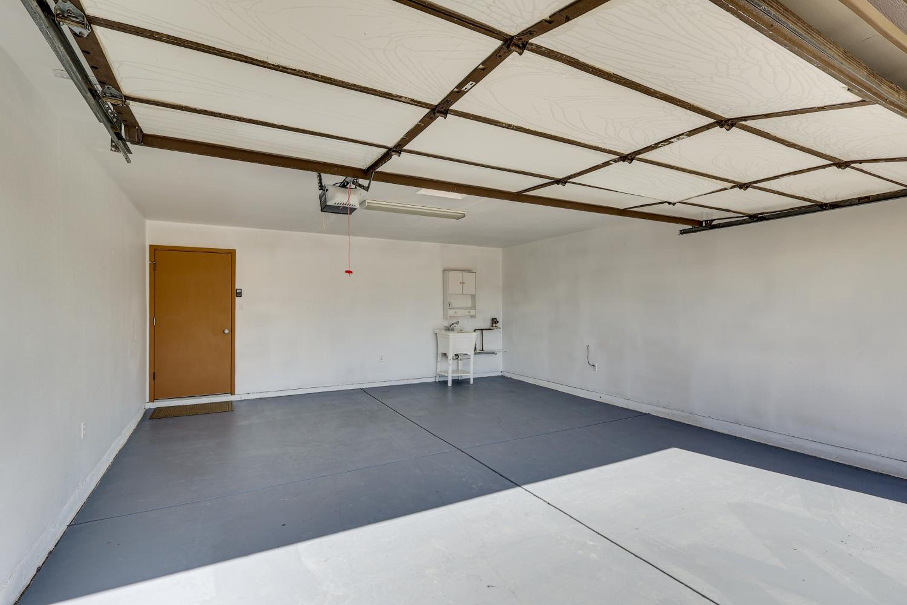Close to Golf! Snowbird Retreat with Pool in Yuma