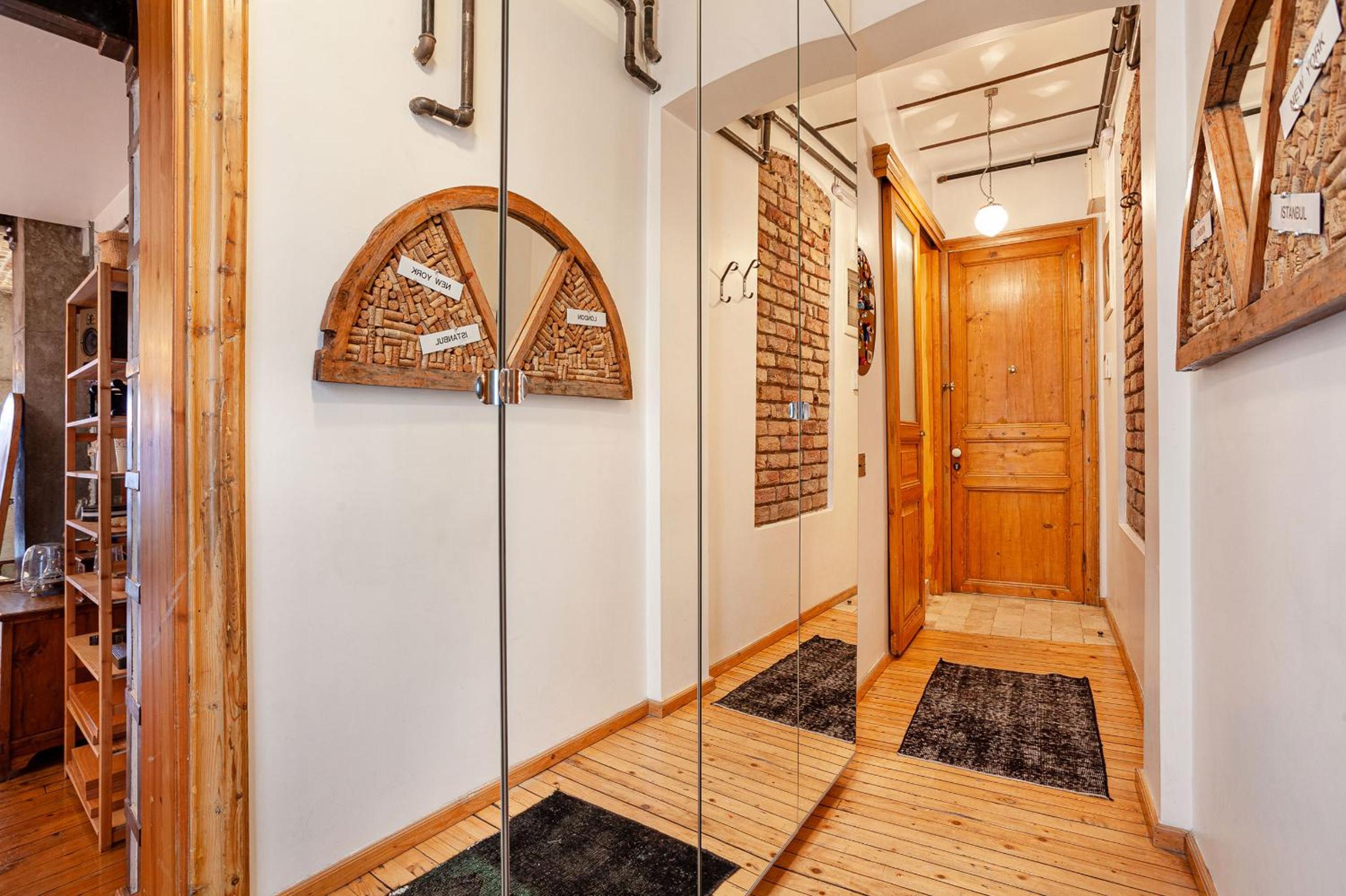 Alaattin Apartments