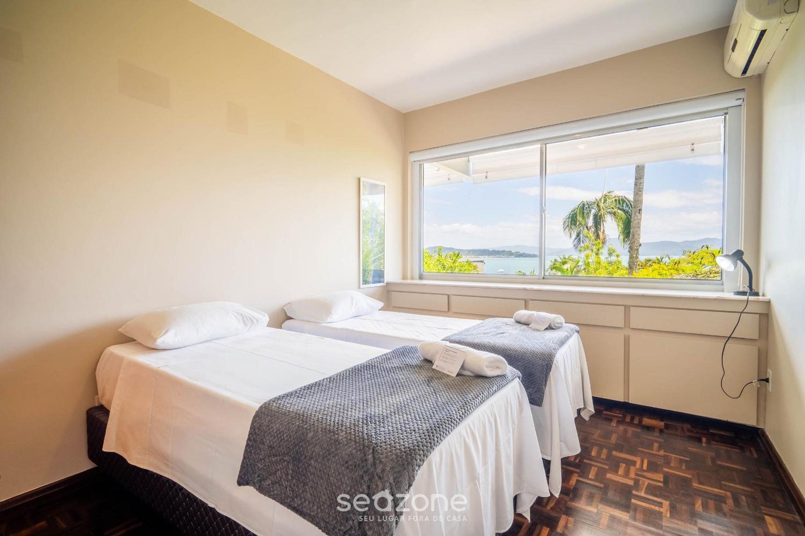 Ap in Condo w/ access, 200m from the beach CBO0103