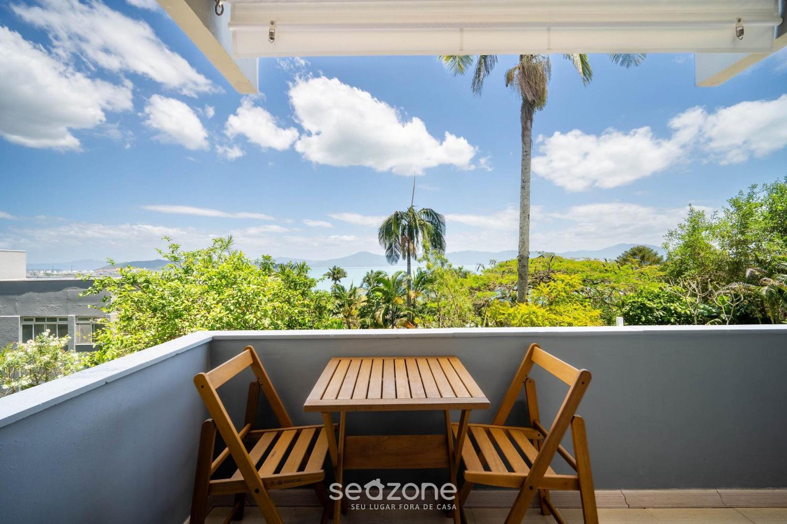 Ap in Condo w/ access, 200m from the beach CBO0103