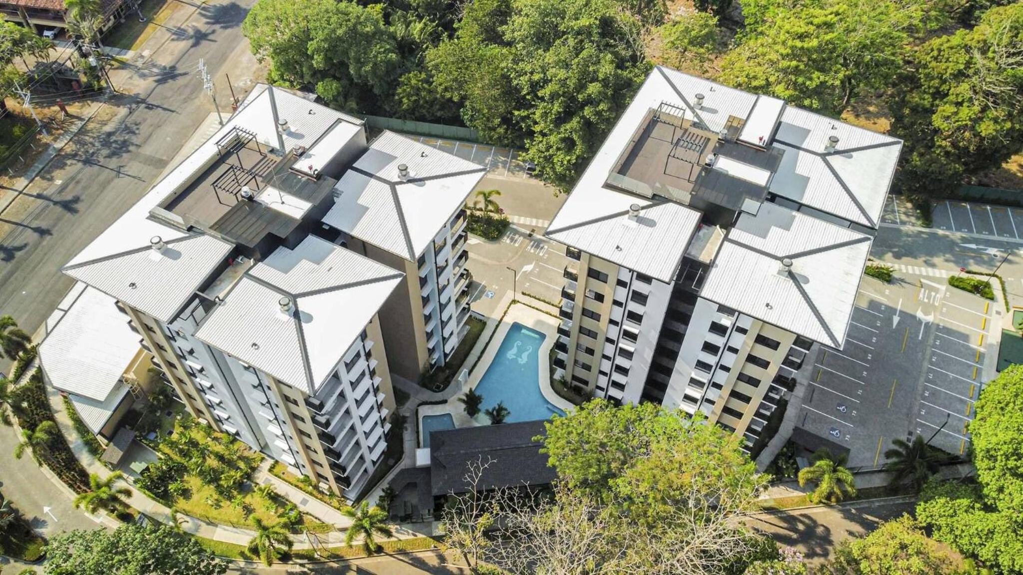 Heavenly View - 2 BDRM Oceanview Apartment