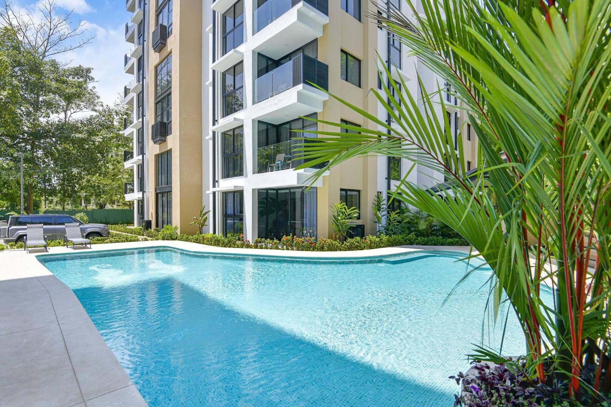 Heavenly View - 2 BDRM Oceanview Apartment