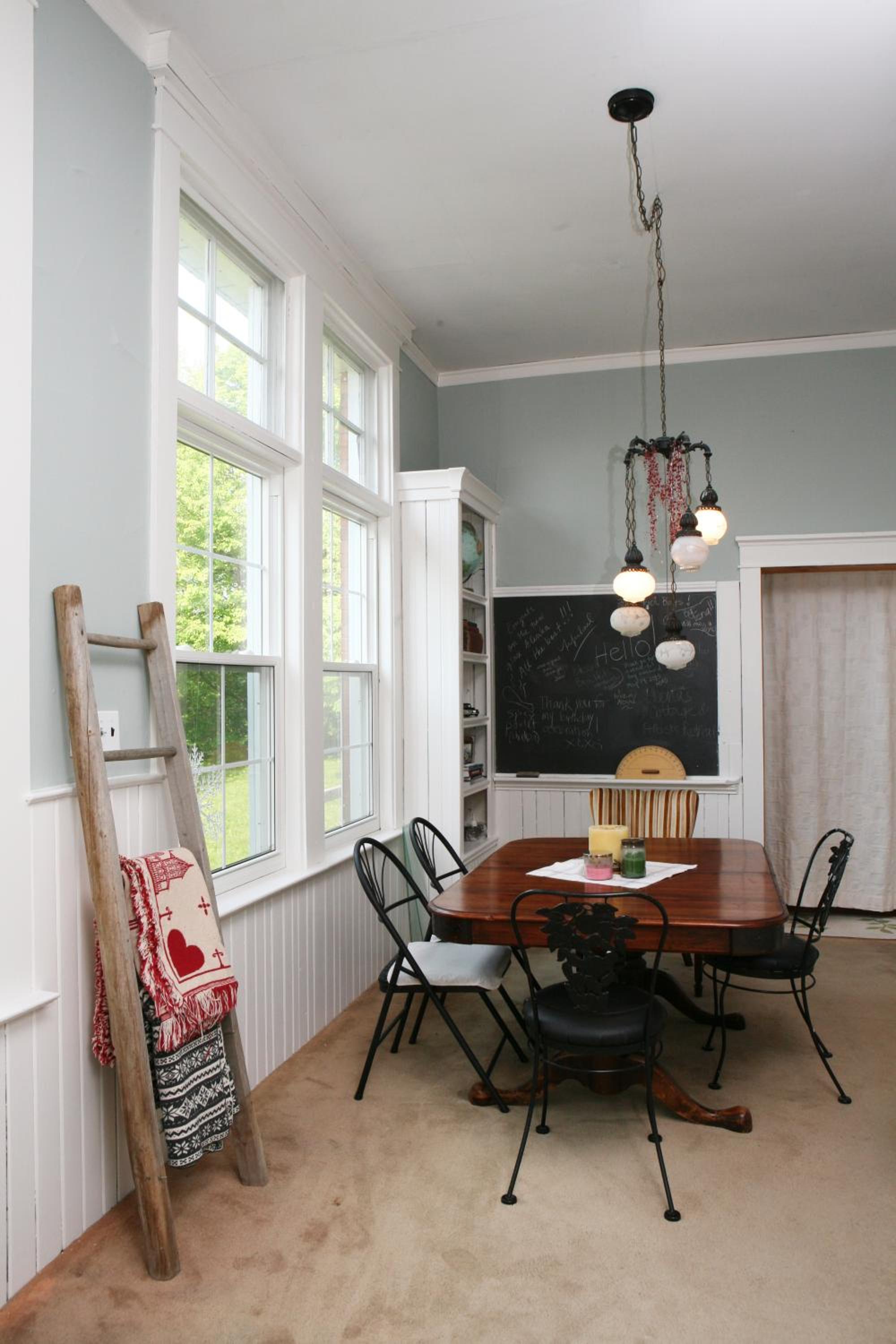 Picturesque School House Retreat