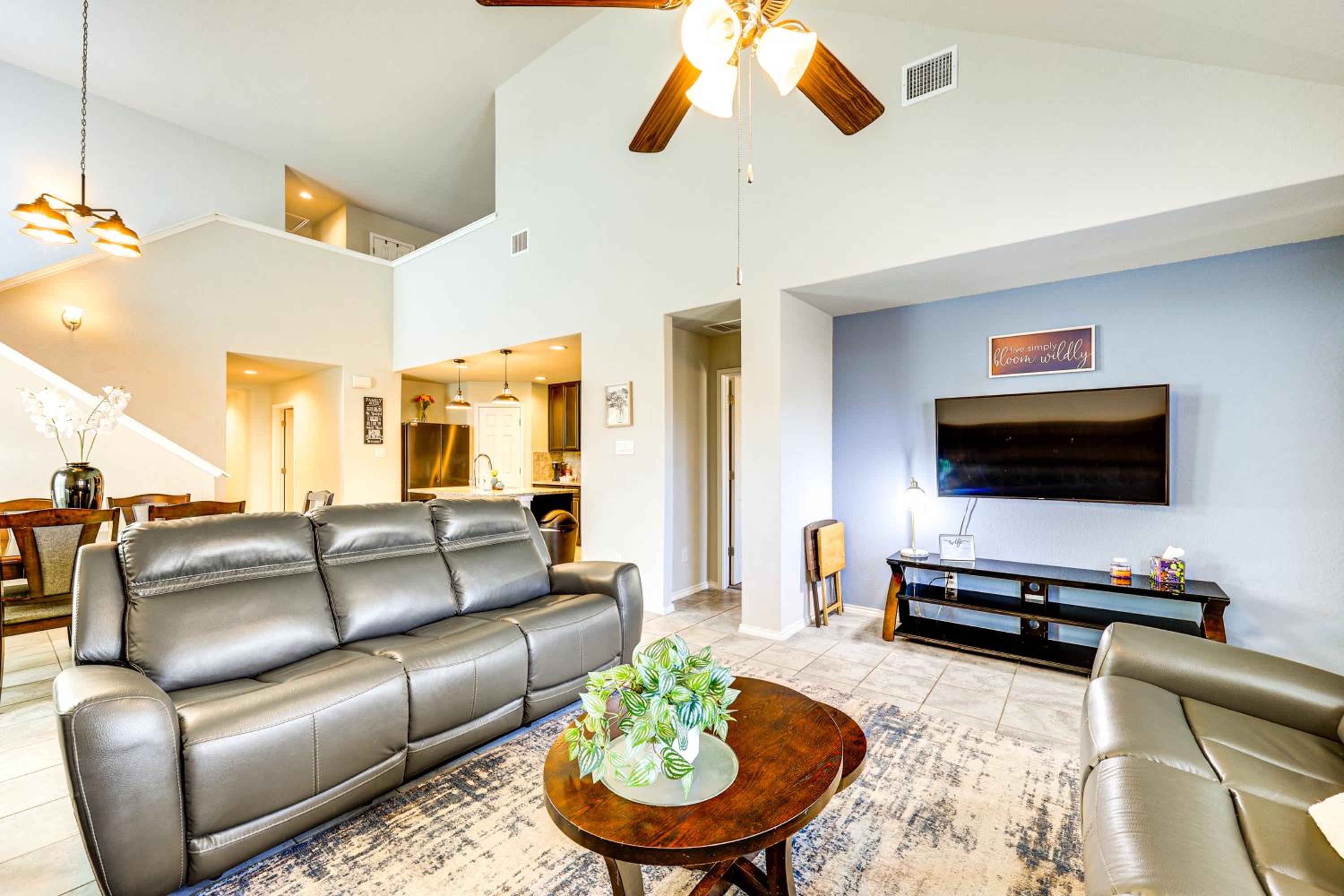 Spacious San Antonio Family Retreat Near SeaWorld!