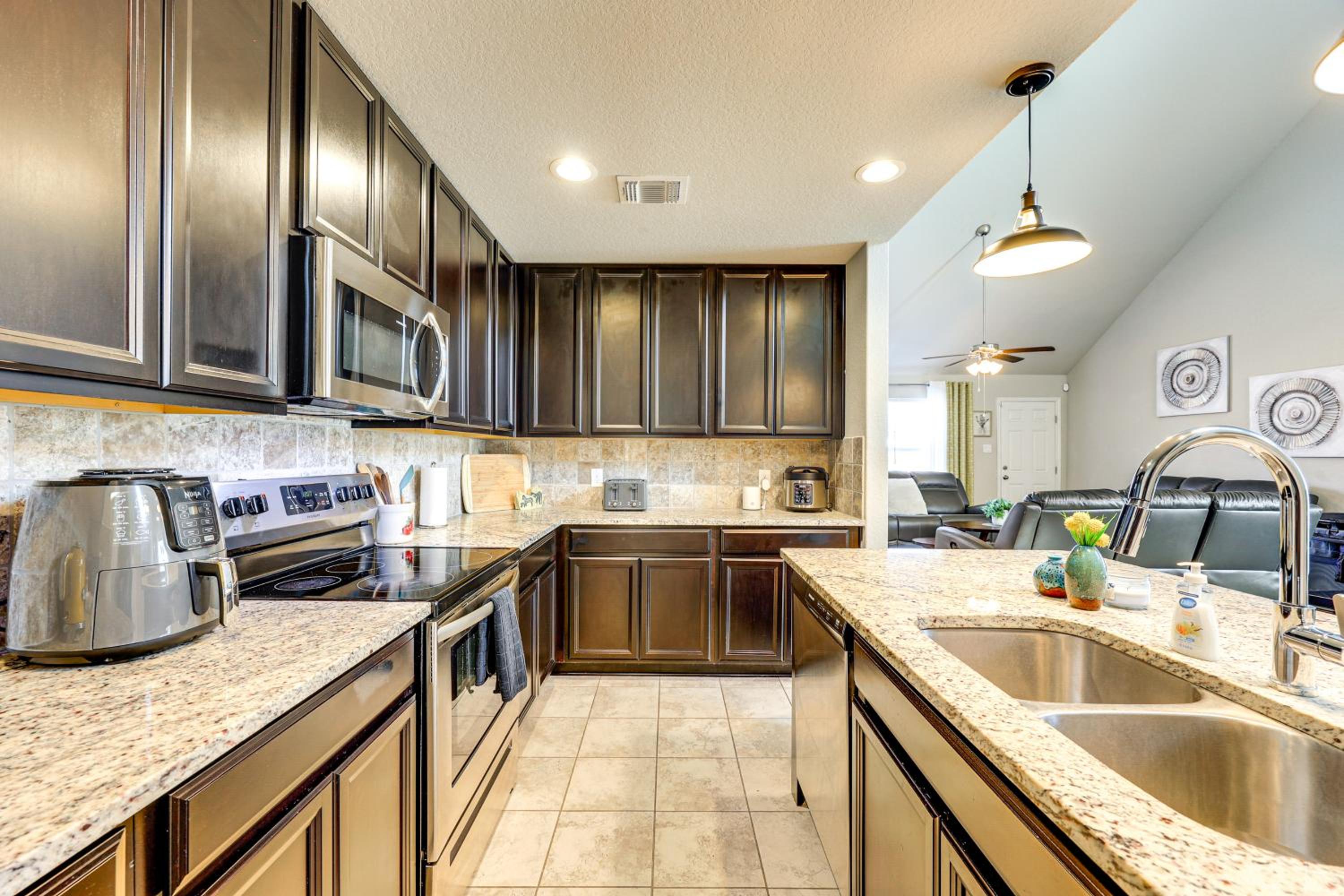 Spacious San Antonio Family Retreat Near SeaWorld!