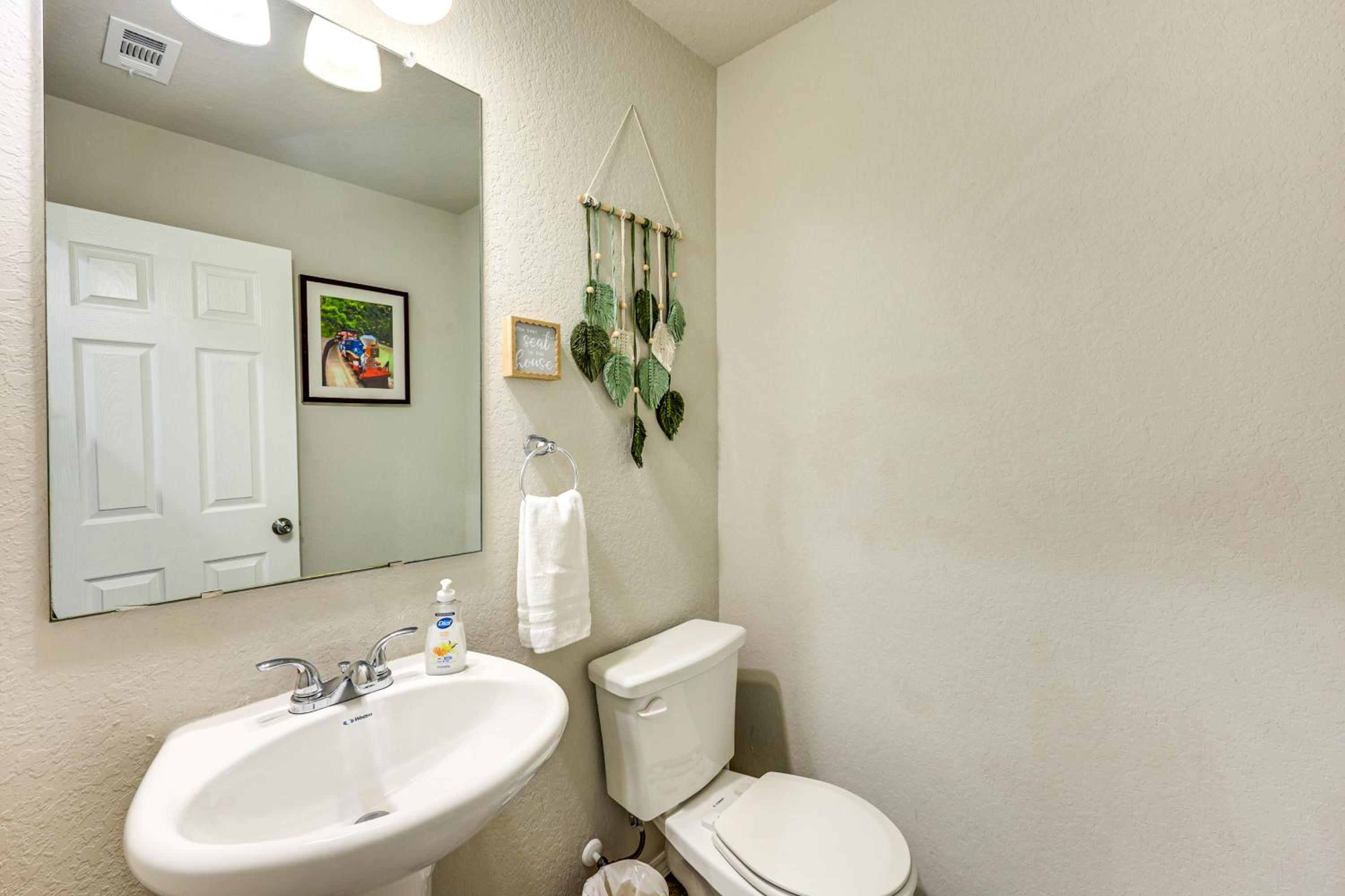 Spacious San Antonio Family Retreat Near SeaWorld!