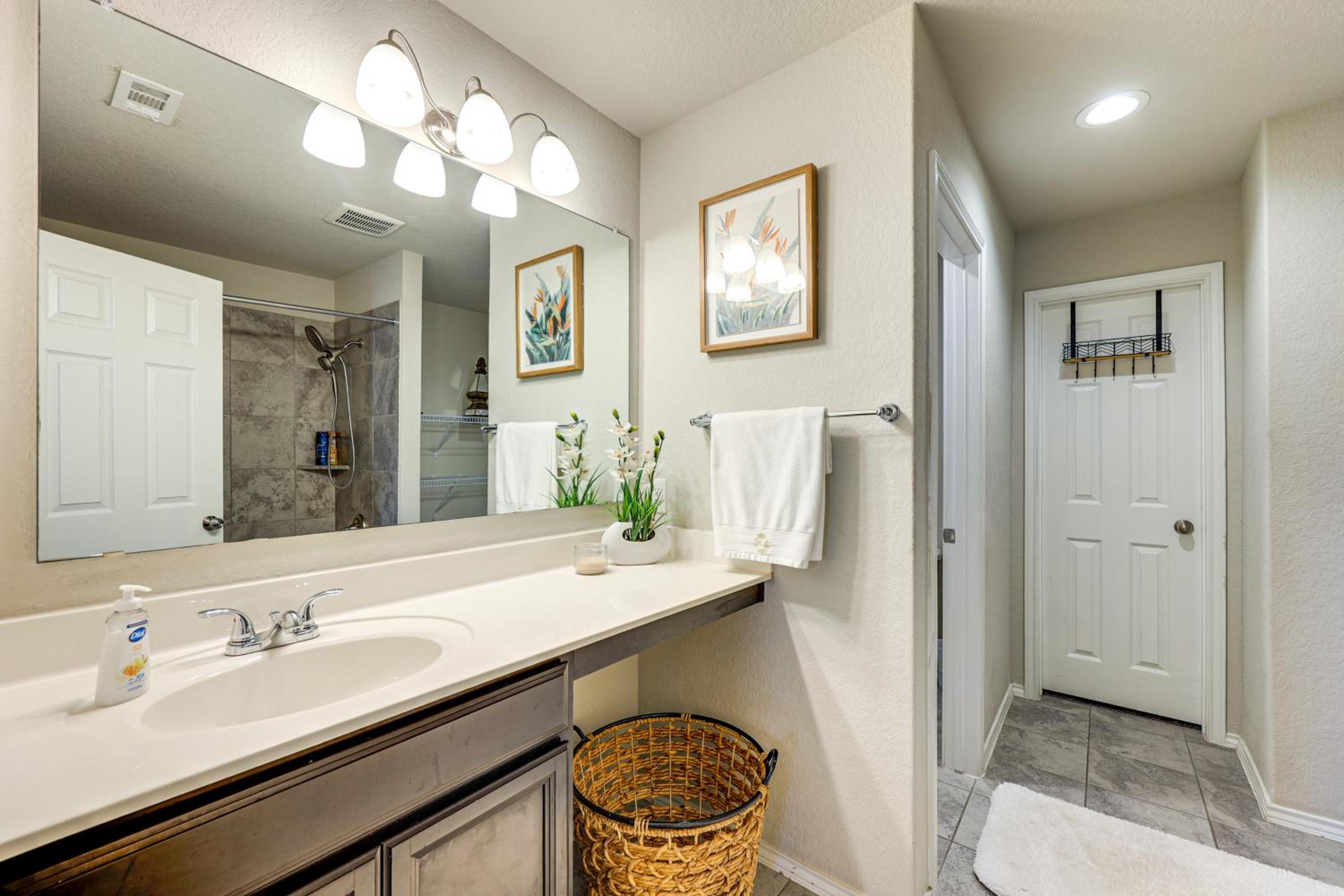 Spacious San Antonio Family Retreat Near SeaWorld!