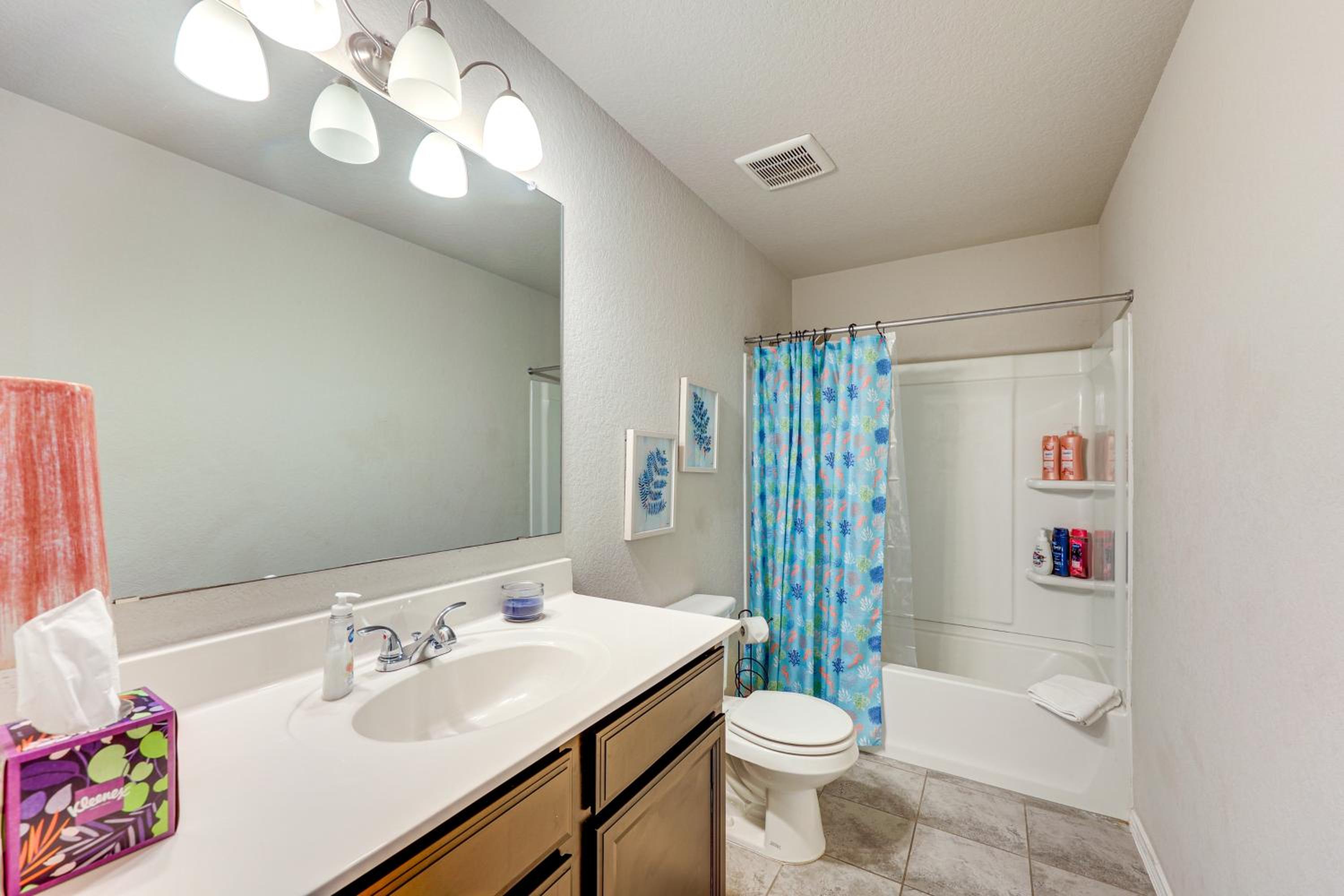 Spacious San Antonio Family Retreat Near SeaWorld!