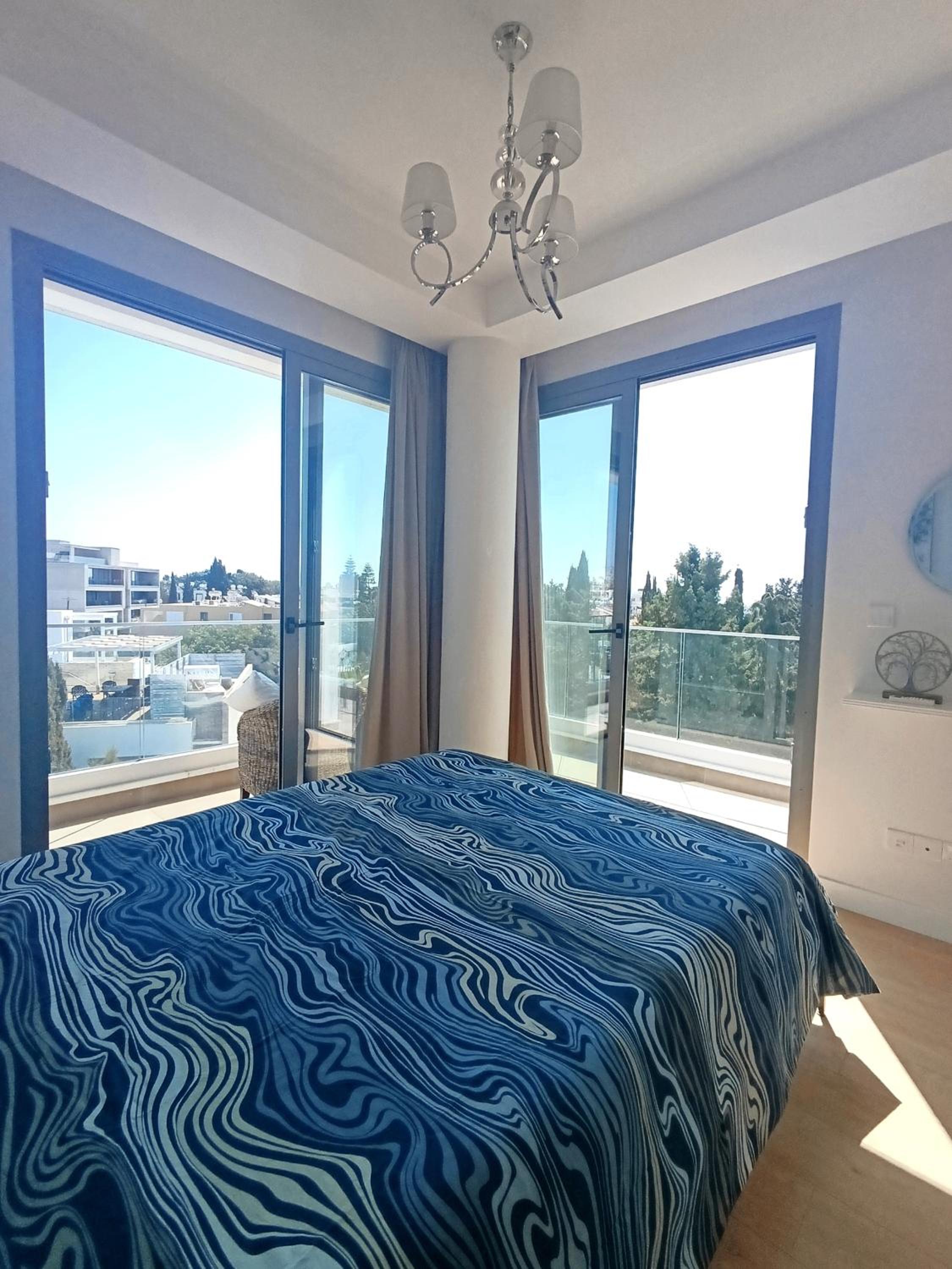 Blue Oasis Apartment