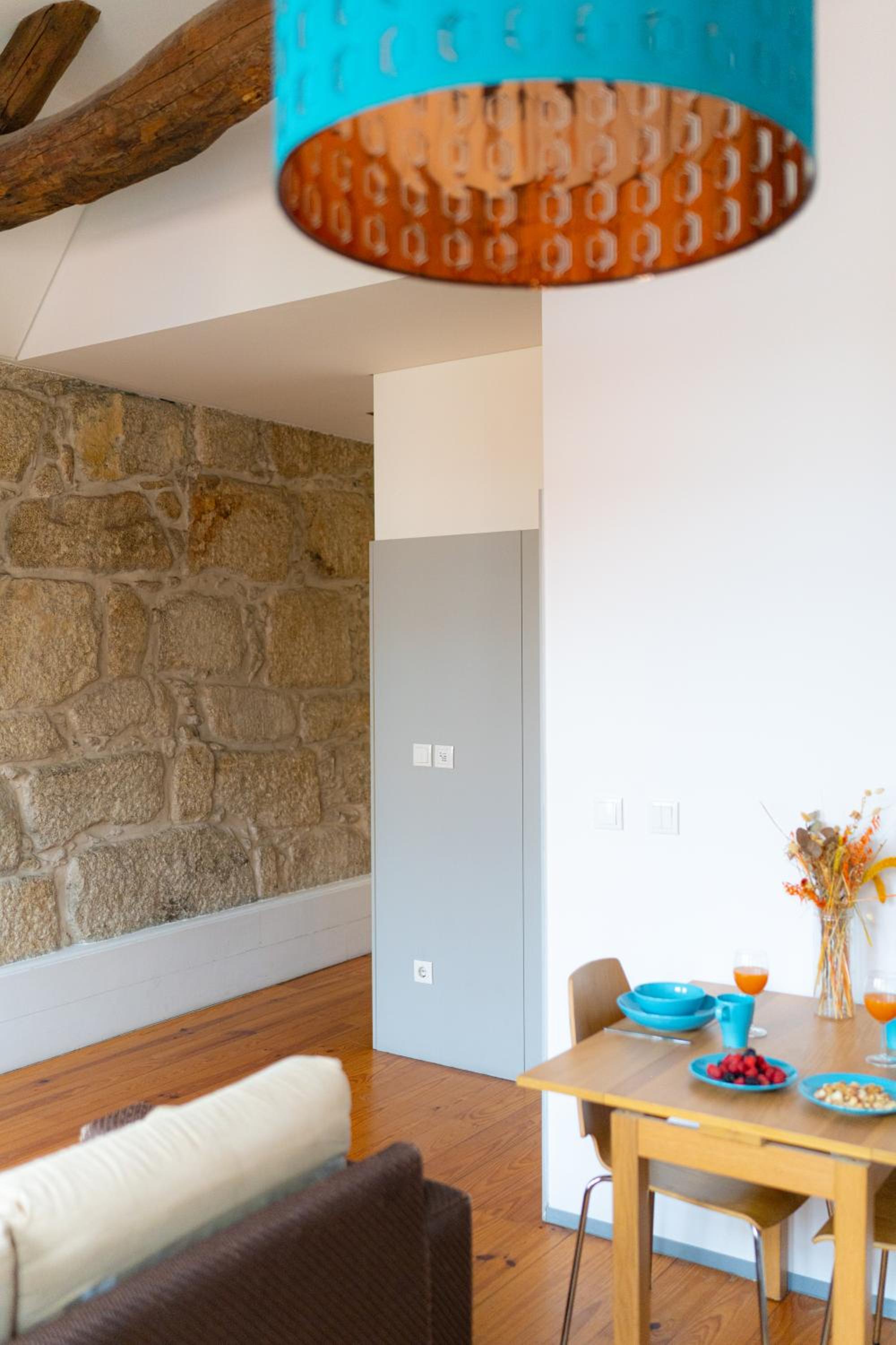 Groovy Porto by Upperground