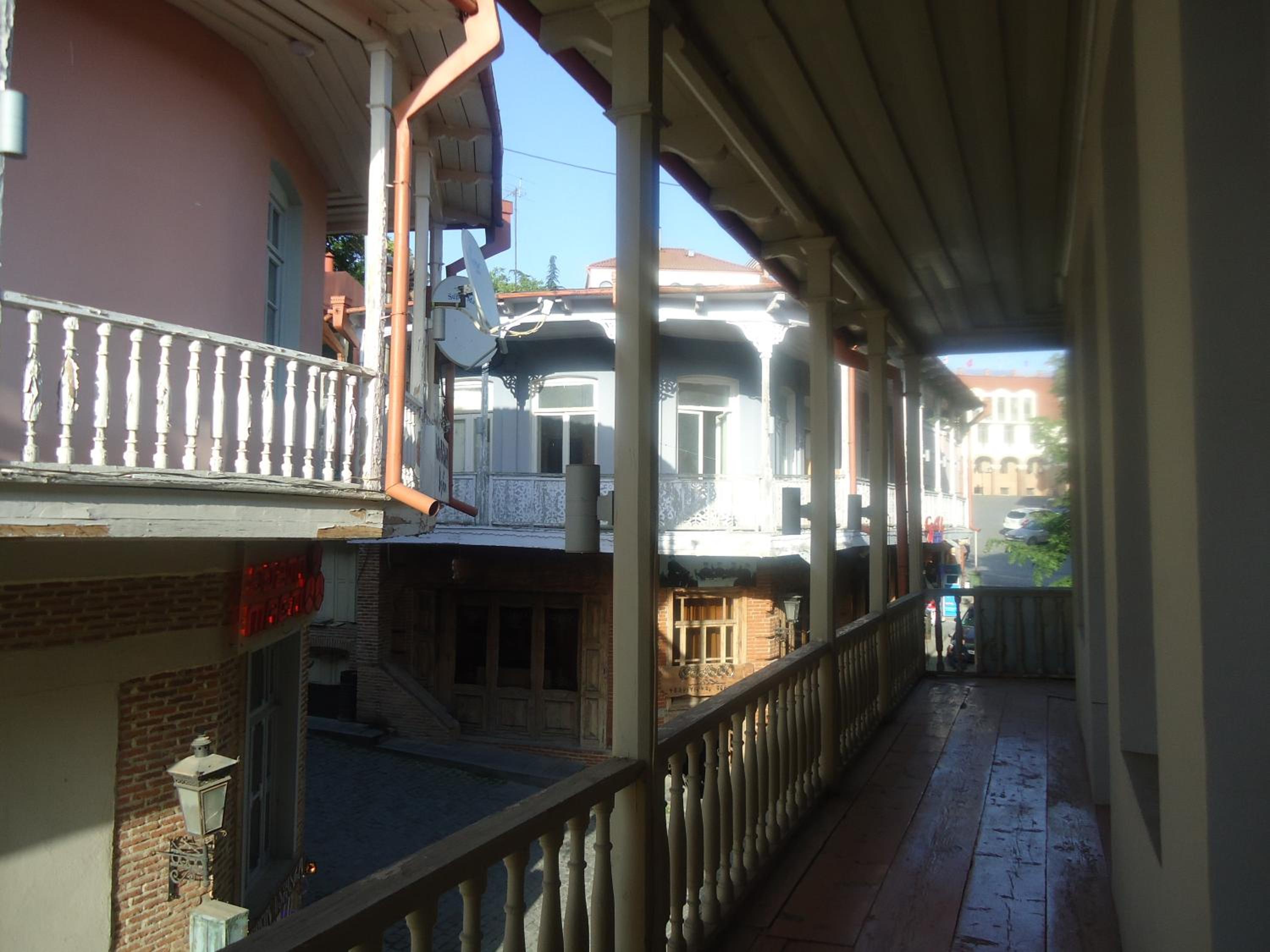 Photo 32