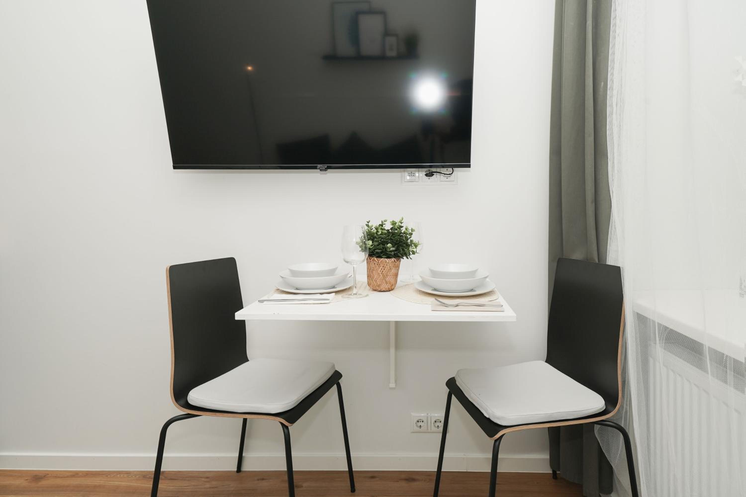 Stylish smart studio!