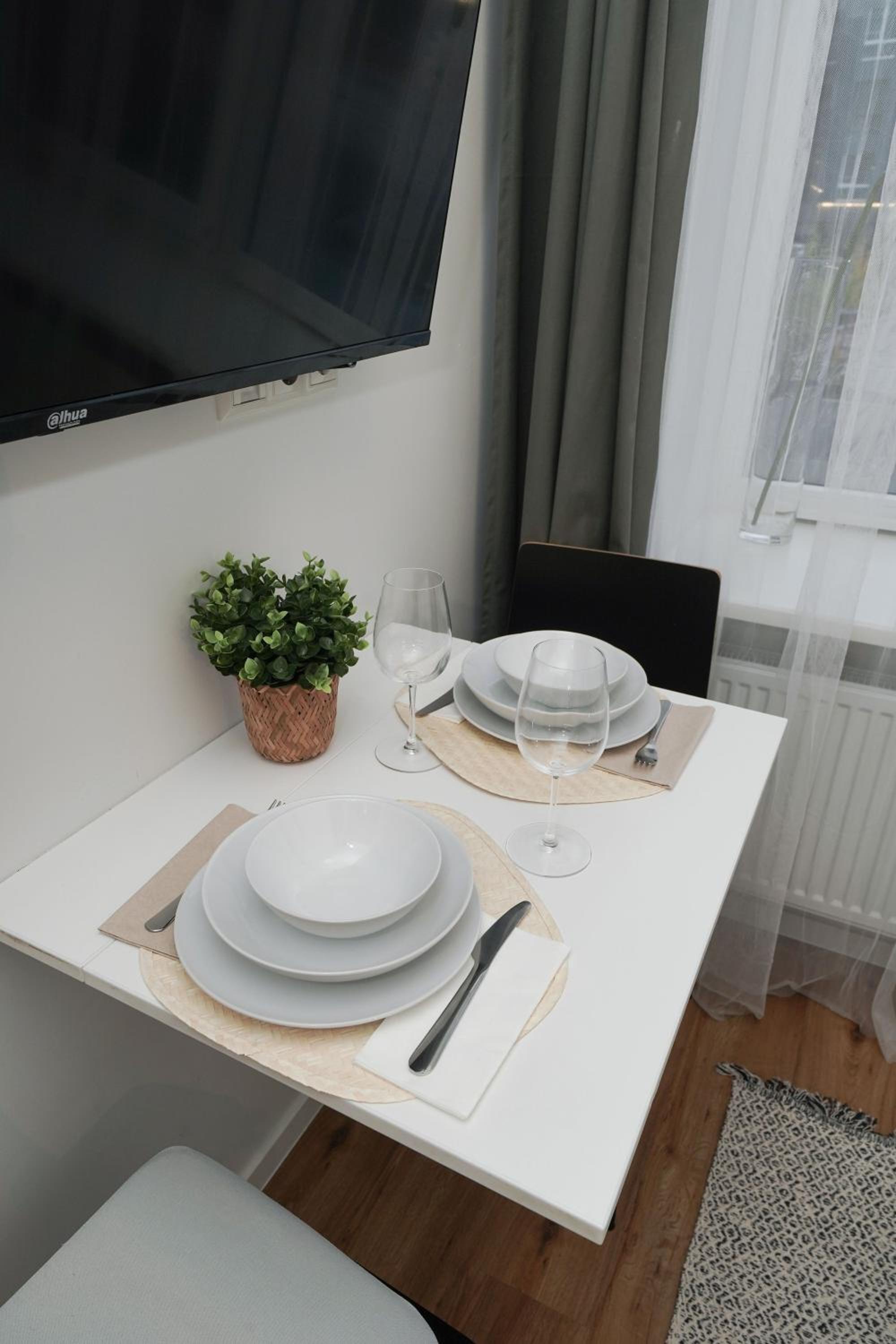 Stylish smart studio!