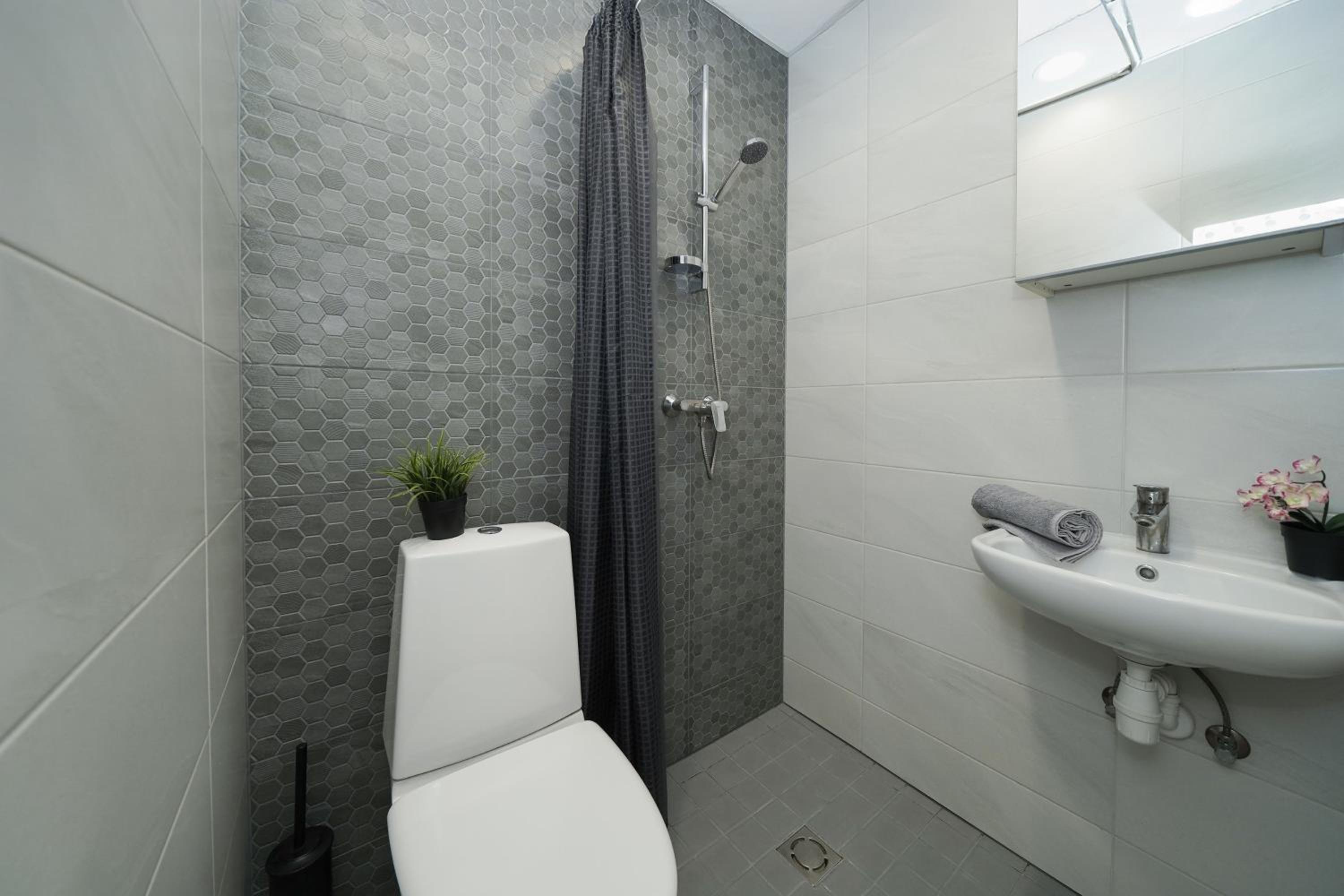 Stylish smart studio!