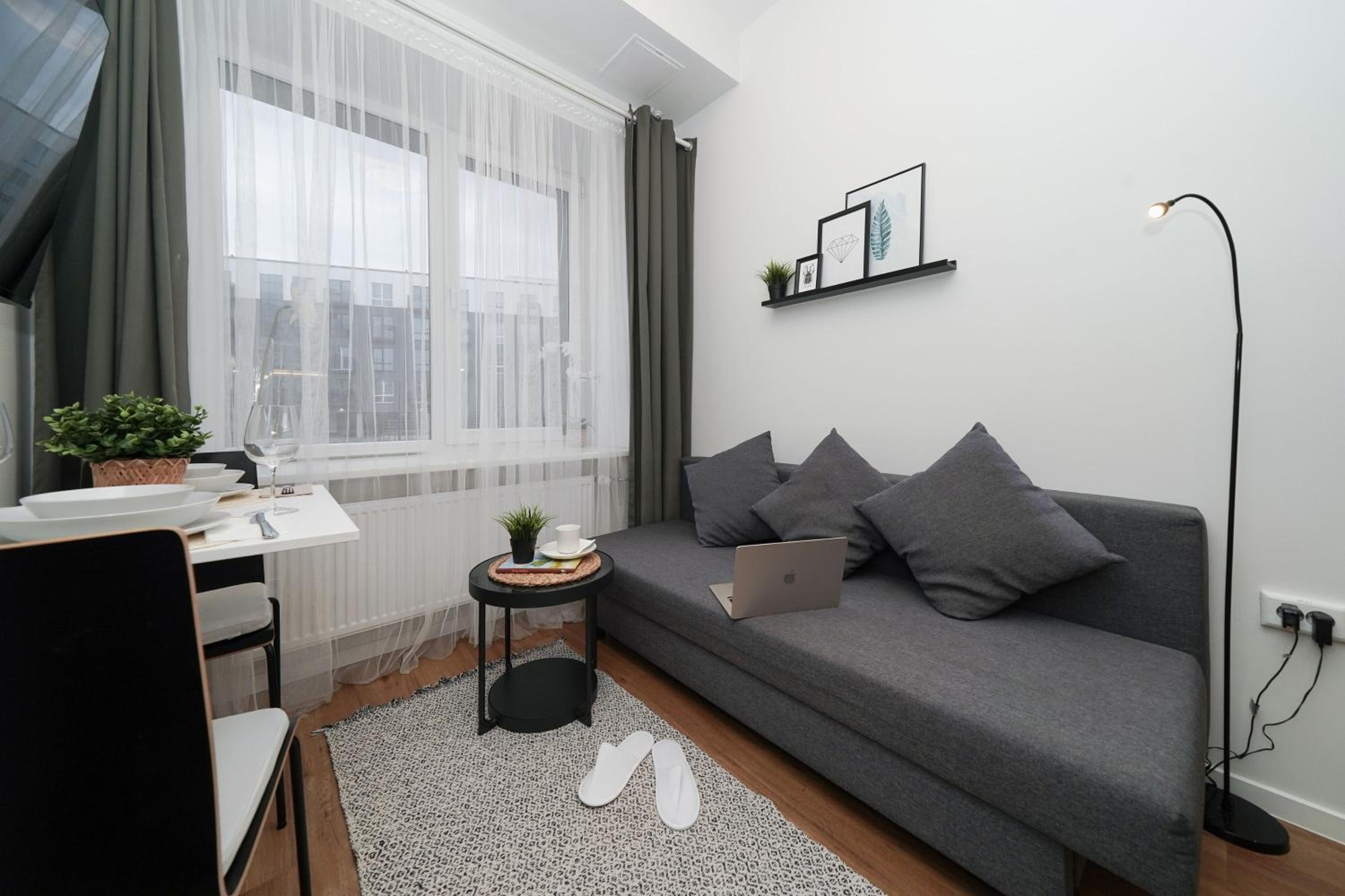 Stylish smart studio!
