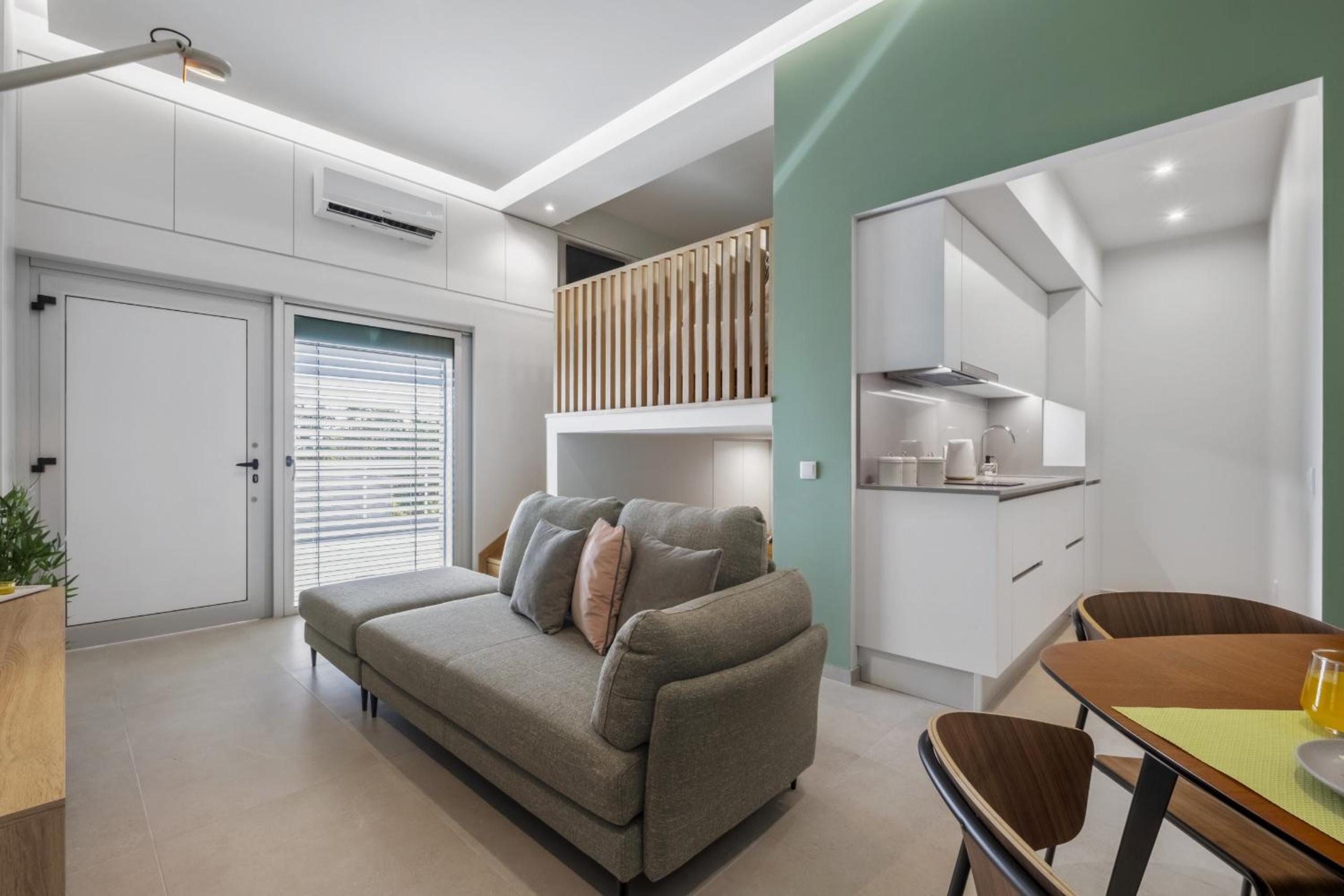 Studio Palace A by Homie