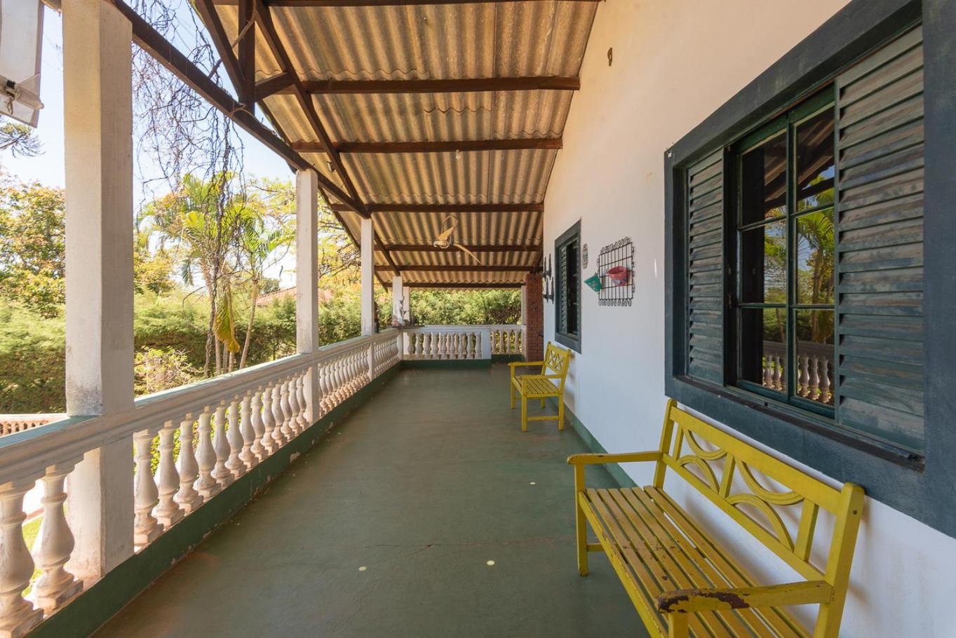 Casa de Campo com Piscina e Lareira em Braganca