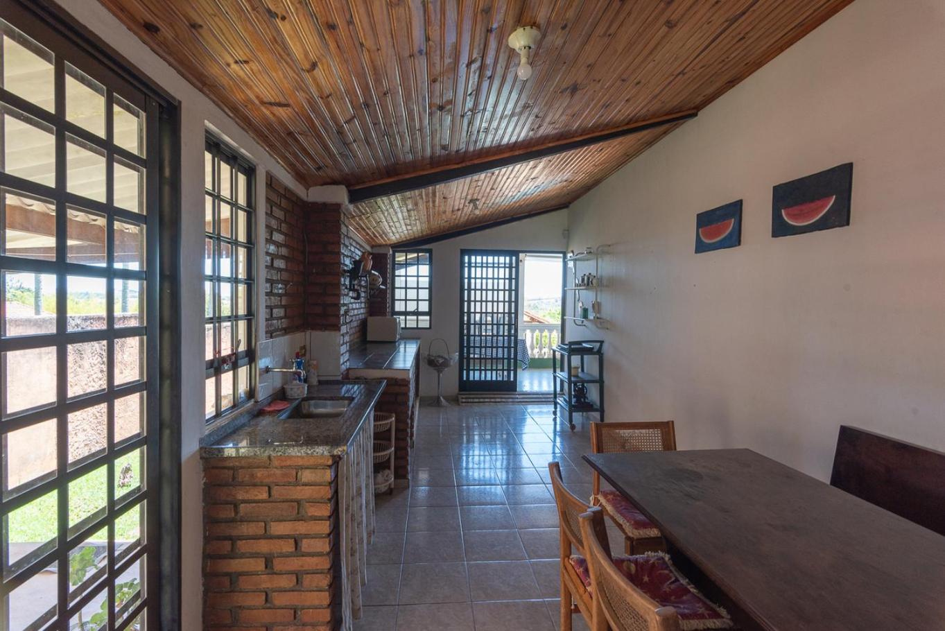 Casa de Campo com Piscina e Lareira em Braganca