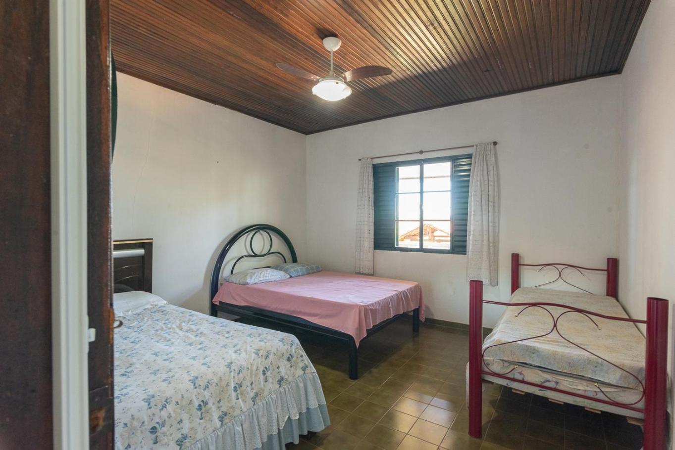 Casa de Campo com Piscina e Lareira em Braganca
