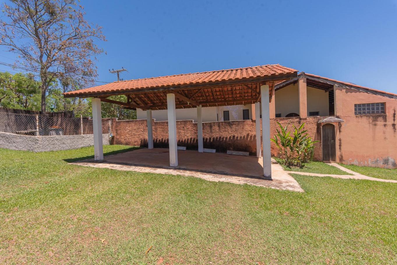Casa de Campo com Piscina e Lareira em Braganca