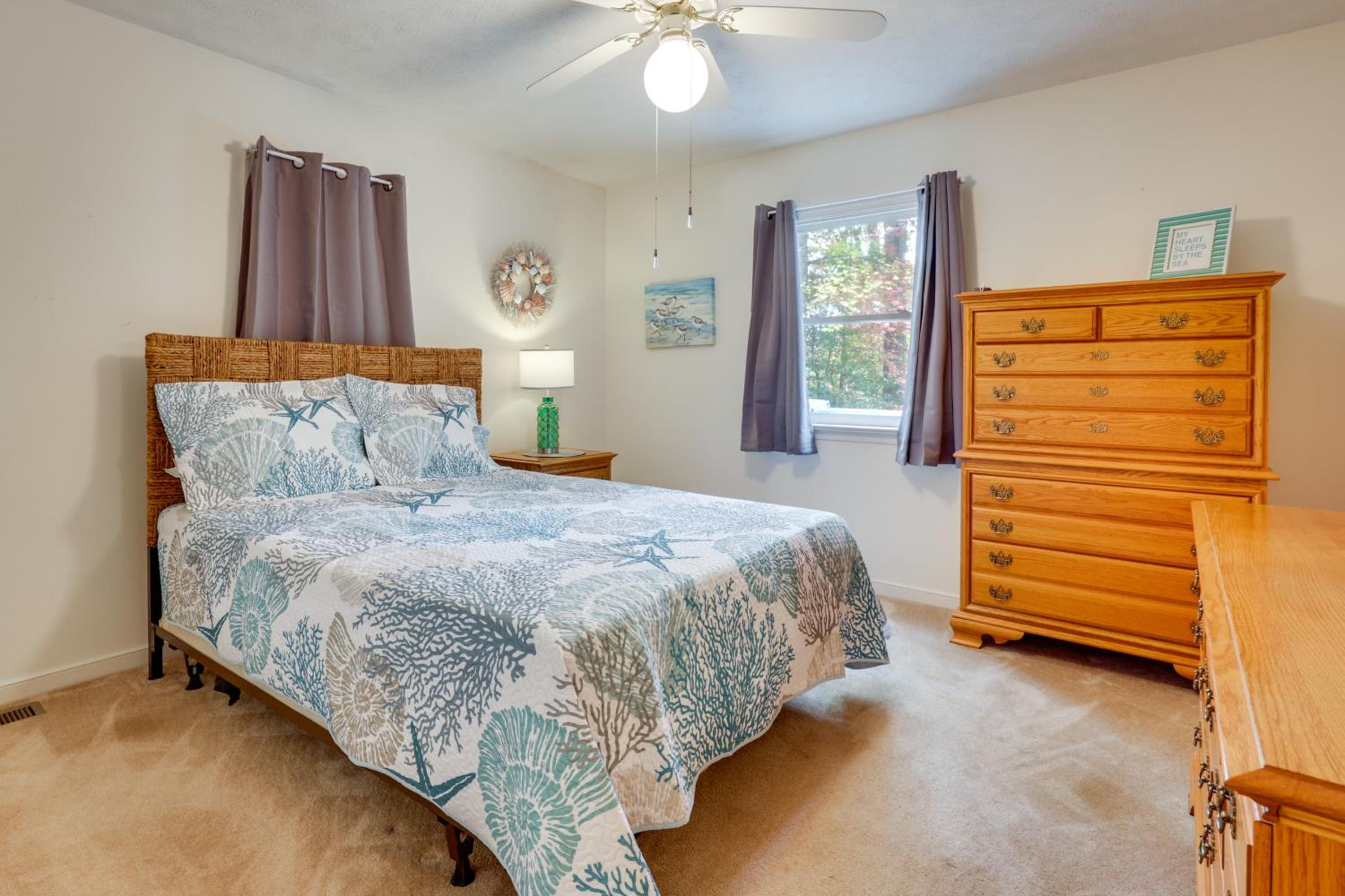 Lake Access, Tranquil Acreage Farnham Cottage