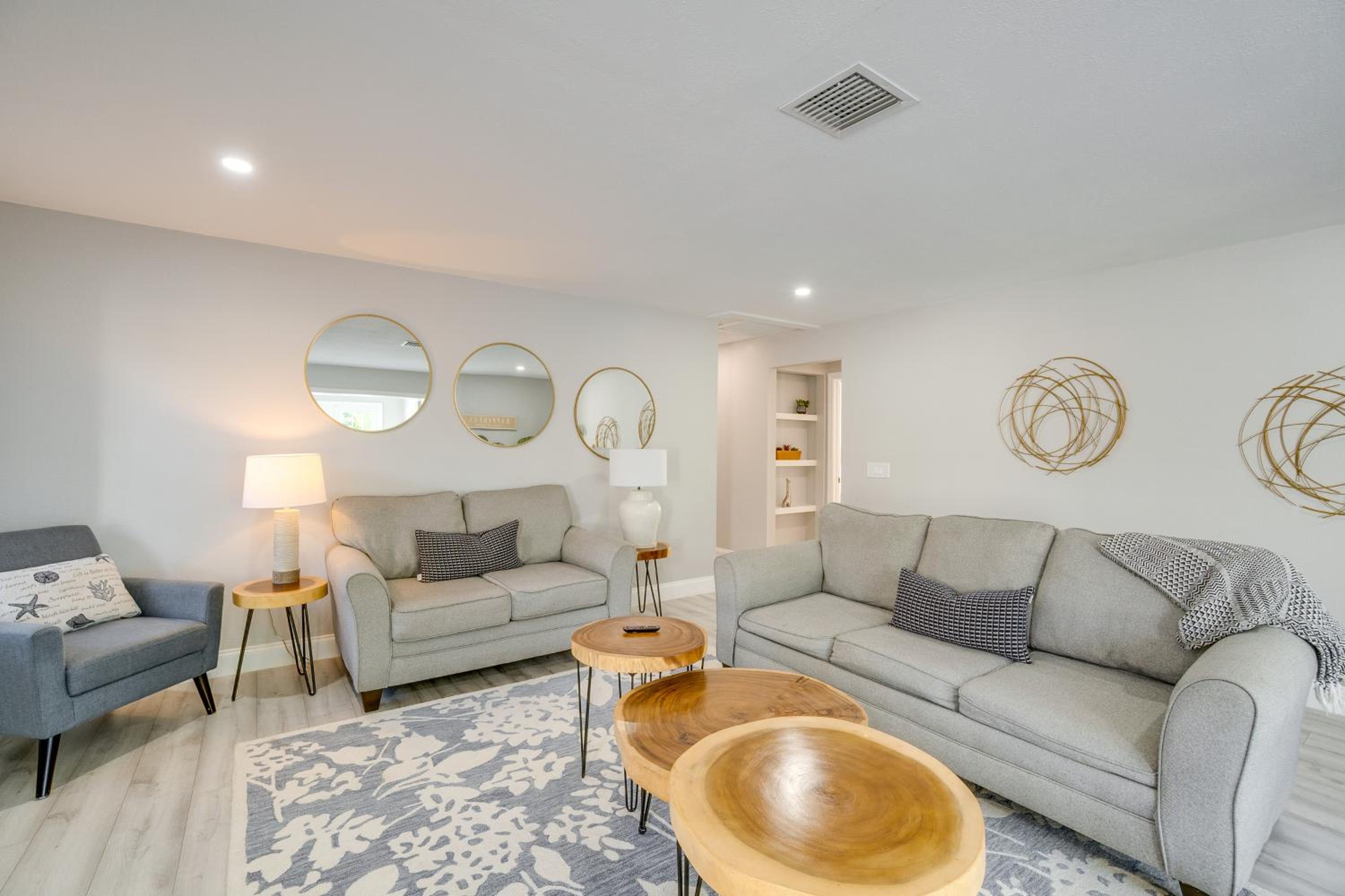 4 Mi to Siesta Key Family Getaway with Balcony