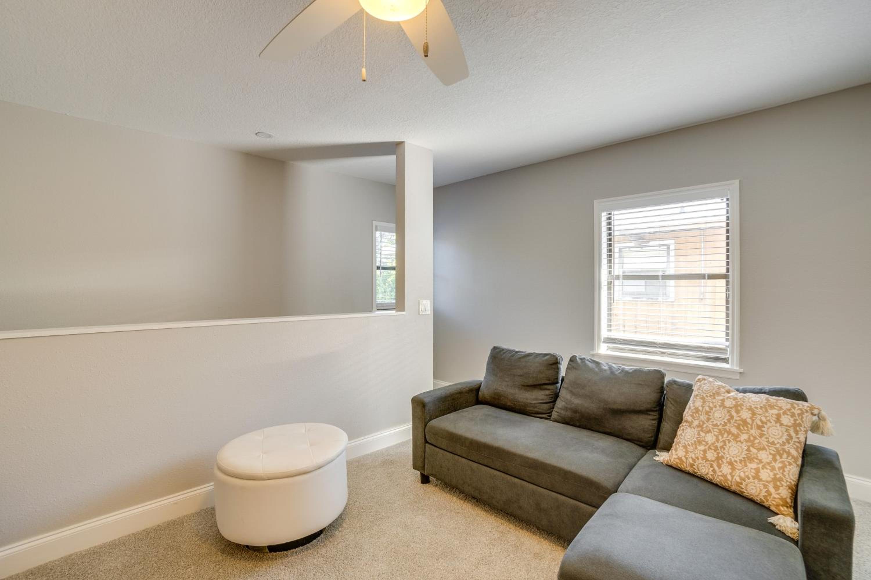 4 Mi to Siesta Key Family Getaway with Balcony