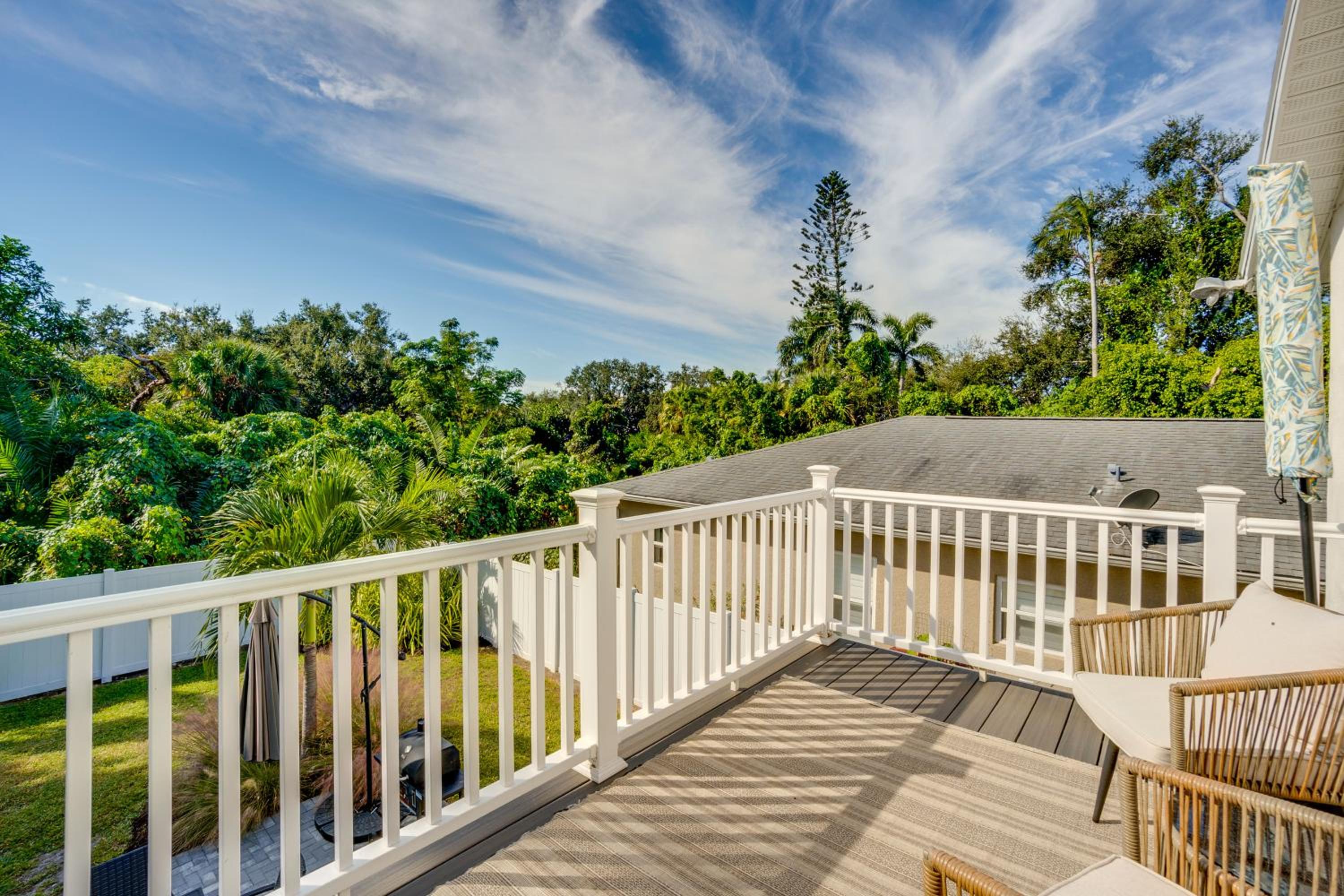 4 Mi to Siesta Key Family Getaway with Balcony